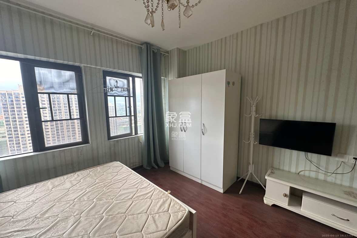 钰龙天下二期(钰龙佳园)  1室1厅1卫    1300.0元/月 钰龙天下二期(钰龙佳园)  1室1厅1卫    1300.0元/月室内图