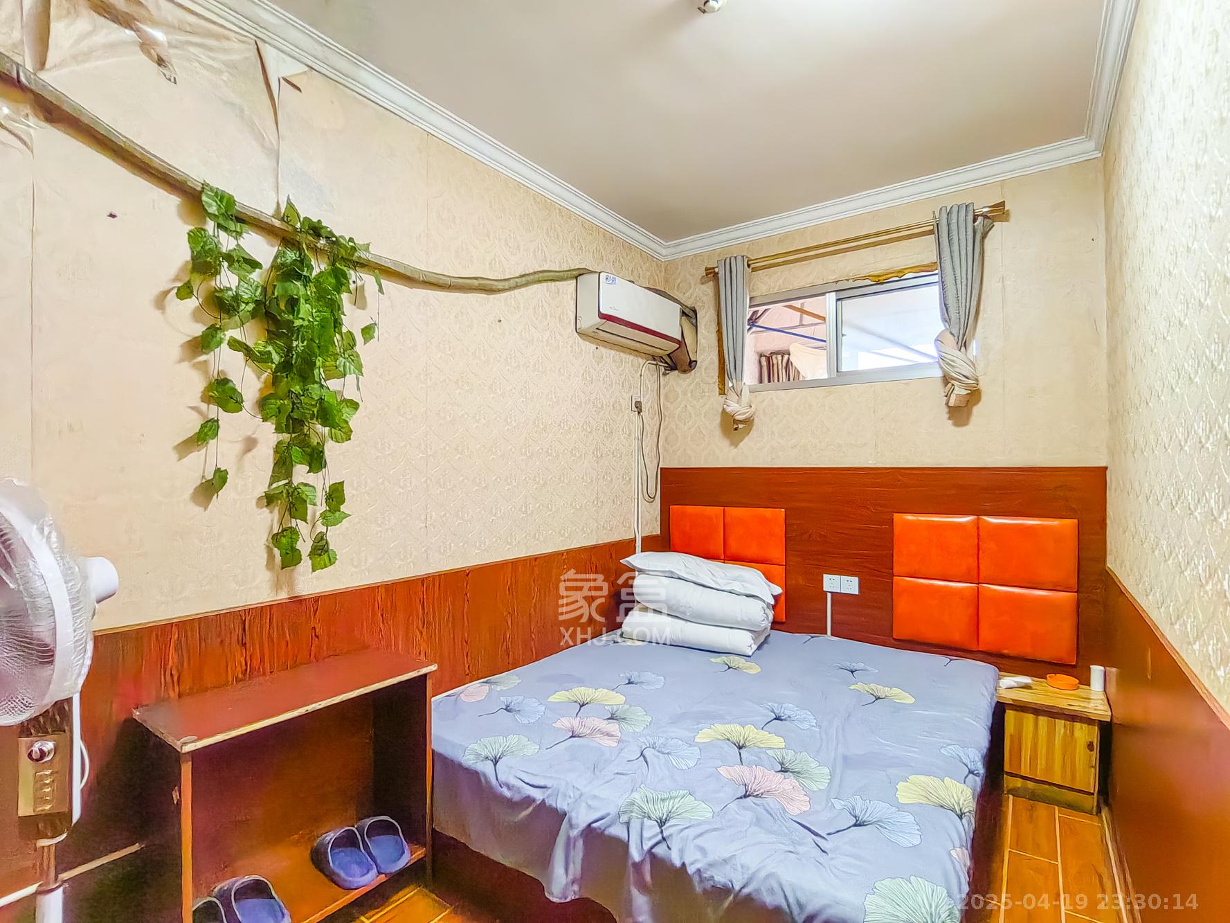 恒广国际物流园 3室2厅0卫 36.8万 恒广国际物流园 3室2厅0卫 36.8万卧室