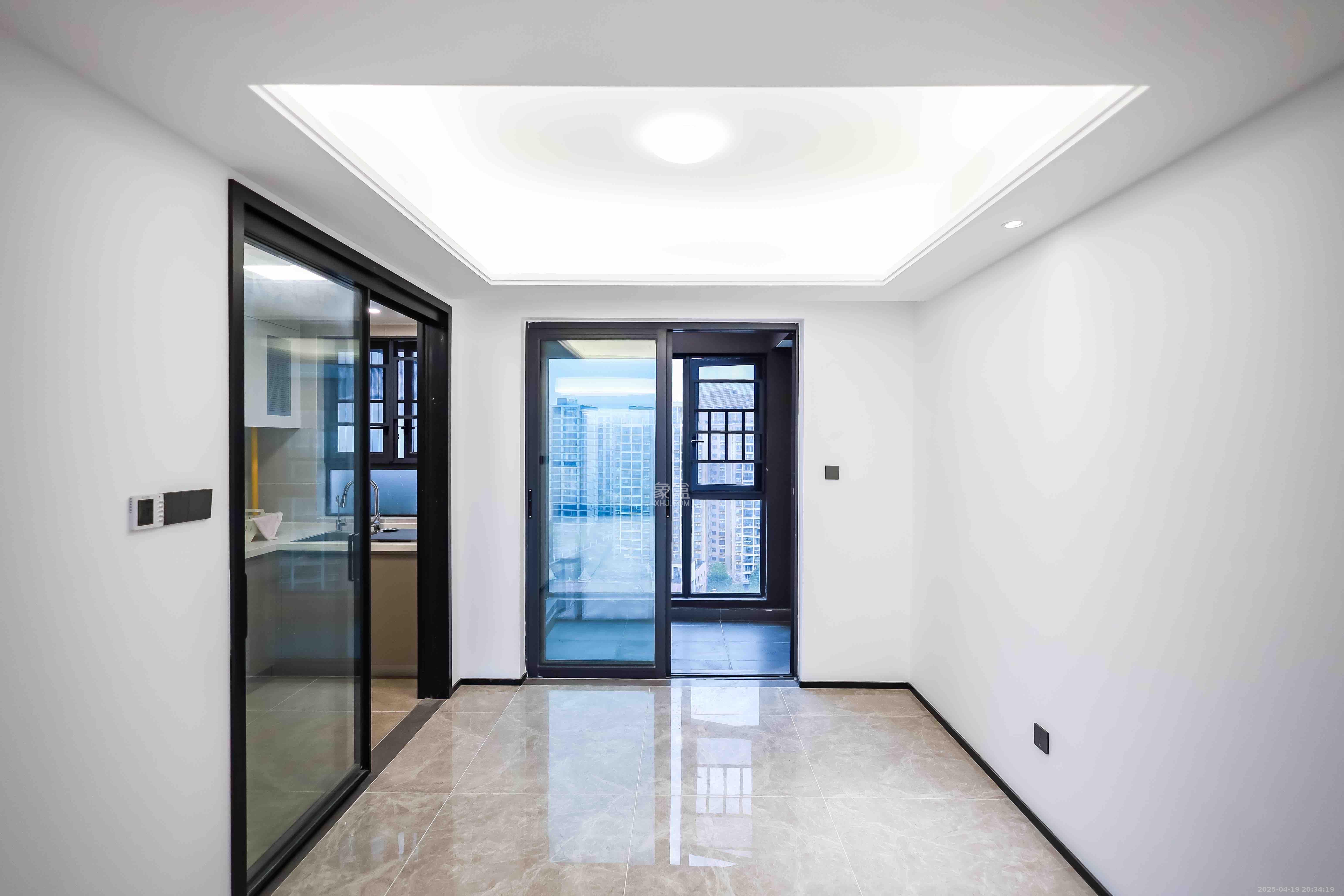 招商麓山府  4室2厅2卫    4500.0元/月 招商麓山府  4室2厅2卫    4500.0元/月室内图