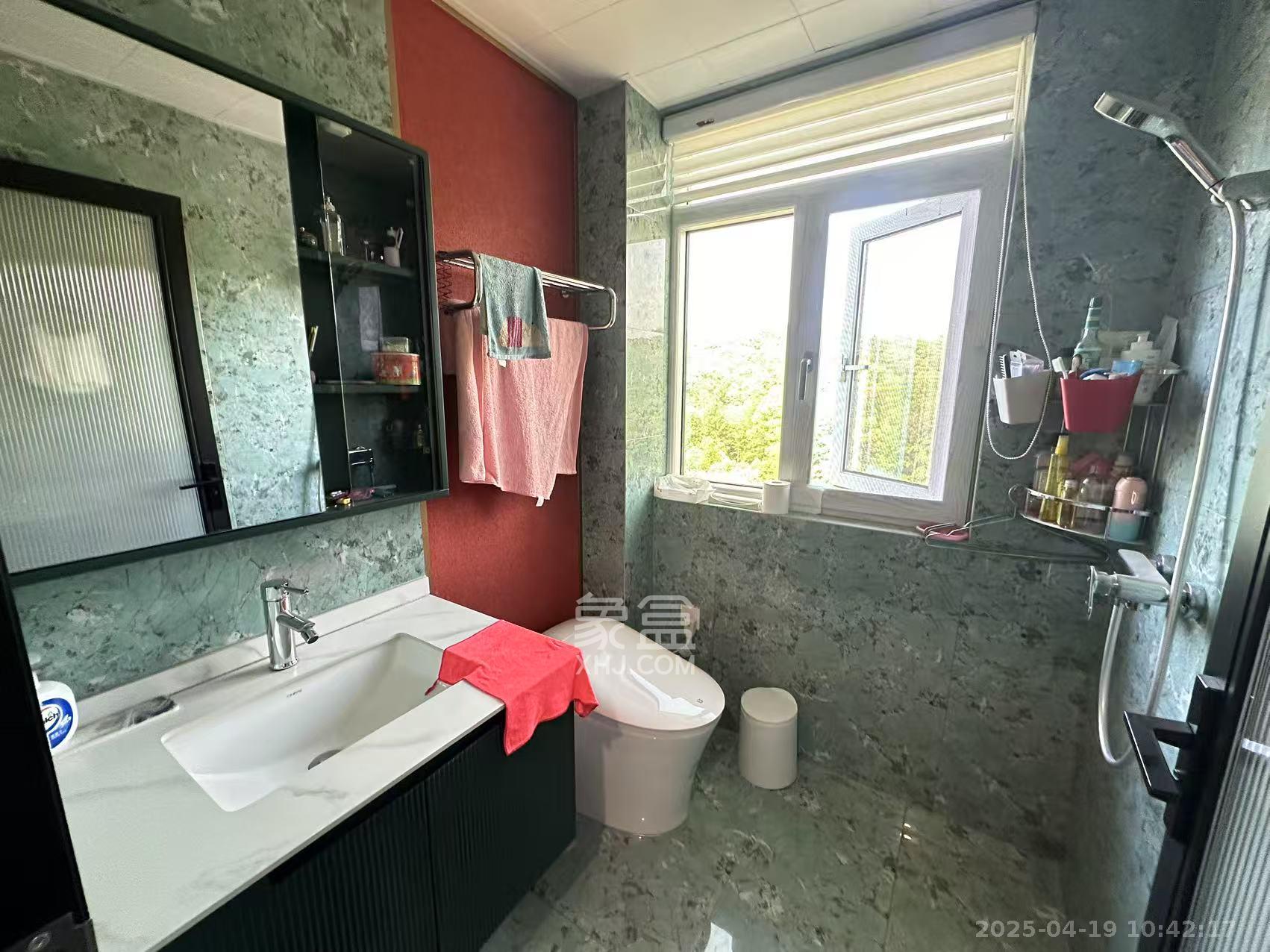 尚御尊城  2室1厅1卫    3000.0元/月 尚御尊城  2室1厅1卫    3000.0元/月室内图