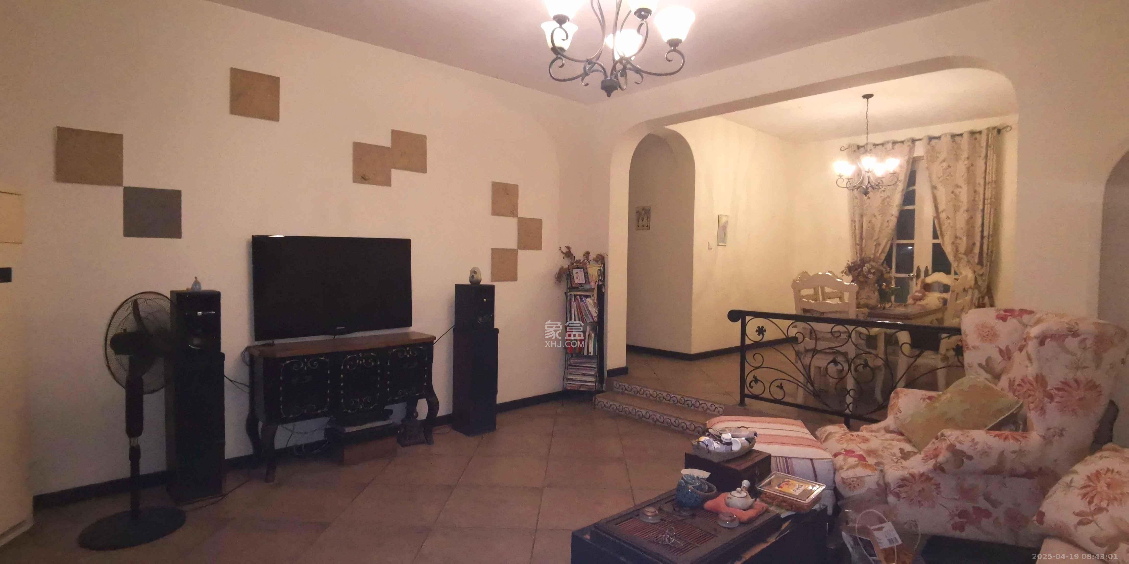 盘龙名府  4室2厅2卫    68.0万 盘龙名府  4室2厅2卫    68.0万室内图