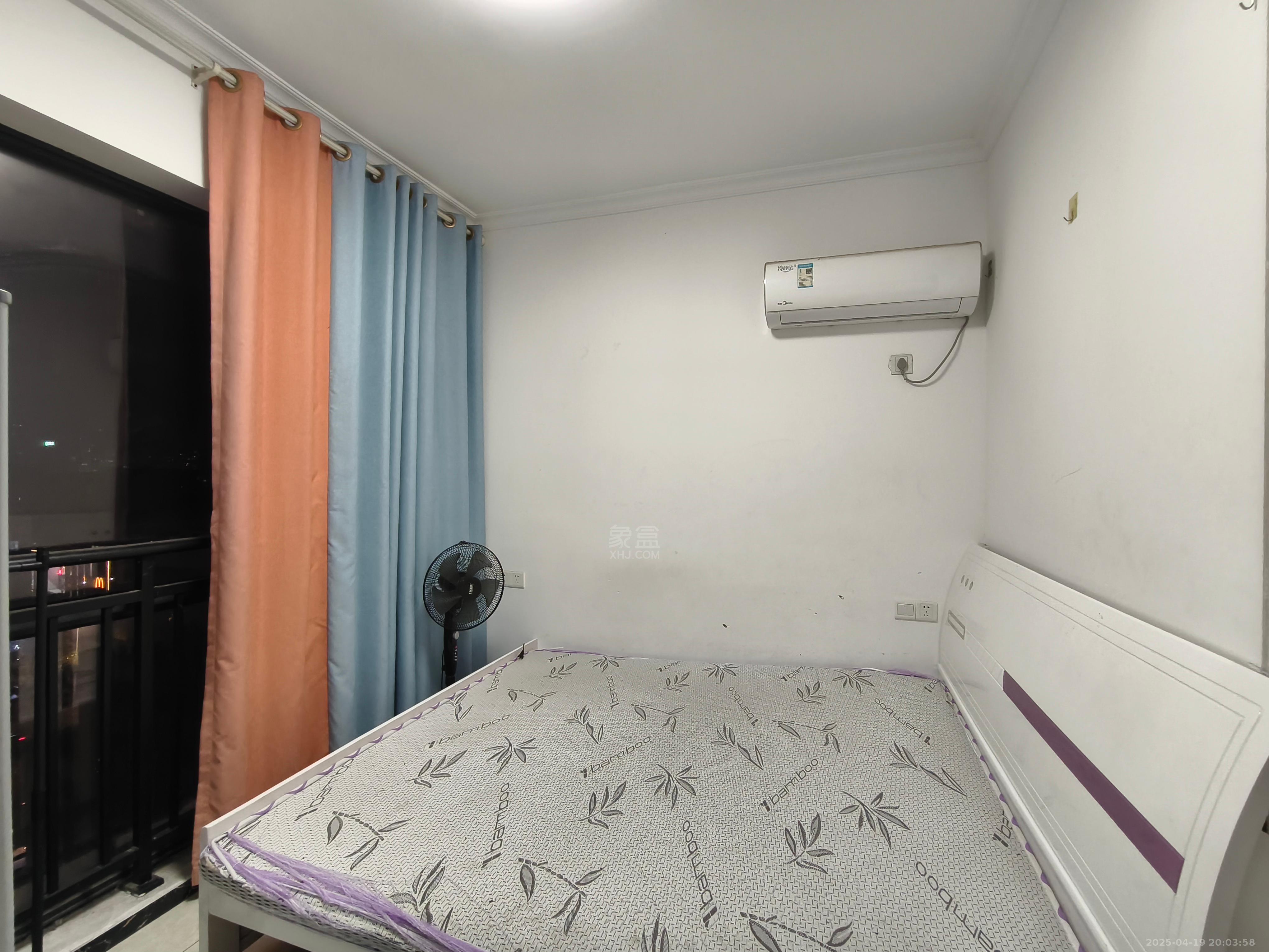 文艺复兴(未来城) 1室1厅1卫 900.0元/月 文艺复兴(未来城) 1室1厅1卫 900.0元/月室内图