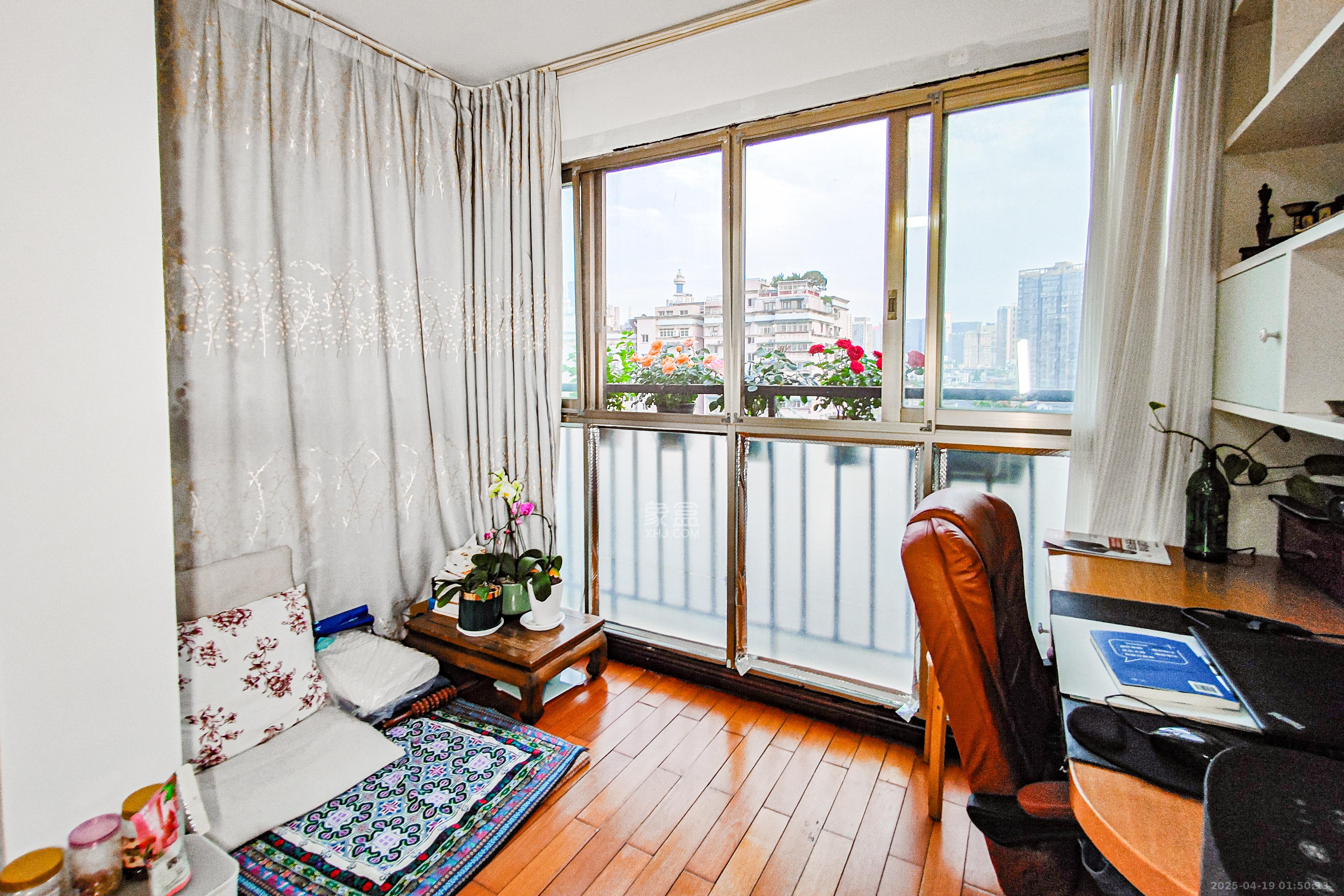 省林勘院 4室2厅1卫 198.0万 省林勘院 4室2厅1卫 198.0万卧室