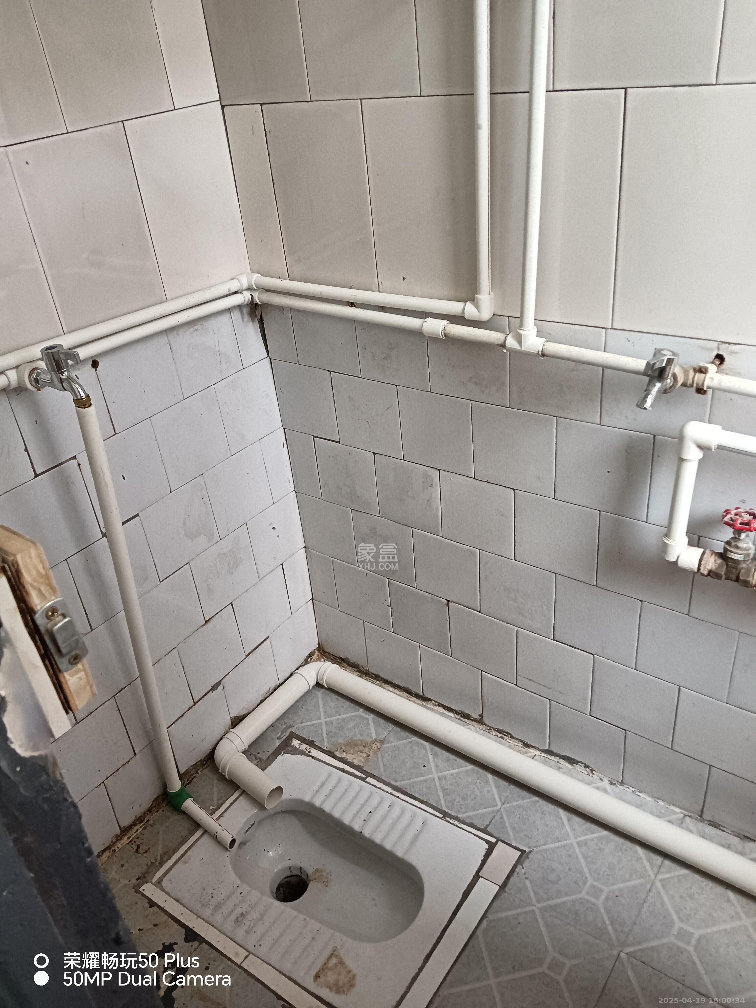 识字里社区 2室1厅1卫 1800.0元/月 识字里社区 2室1厅1卫 1800.0元/月室内图