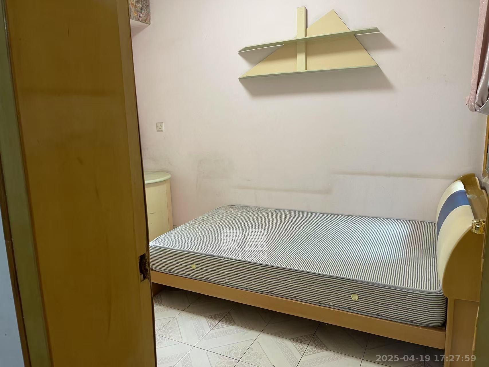 静宜园小区  3室2厅1卫    2600.0元/月 静宜园小区  3室2厅1卫    2600.0元/月室内图