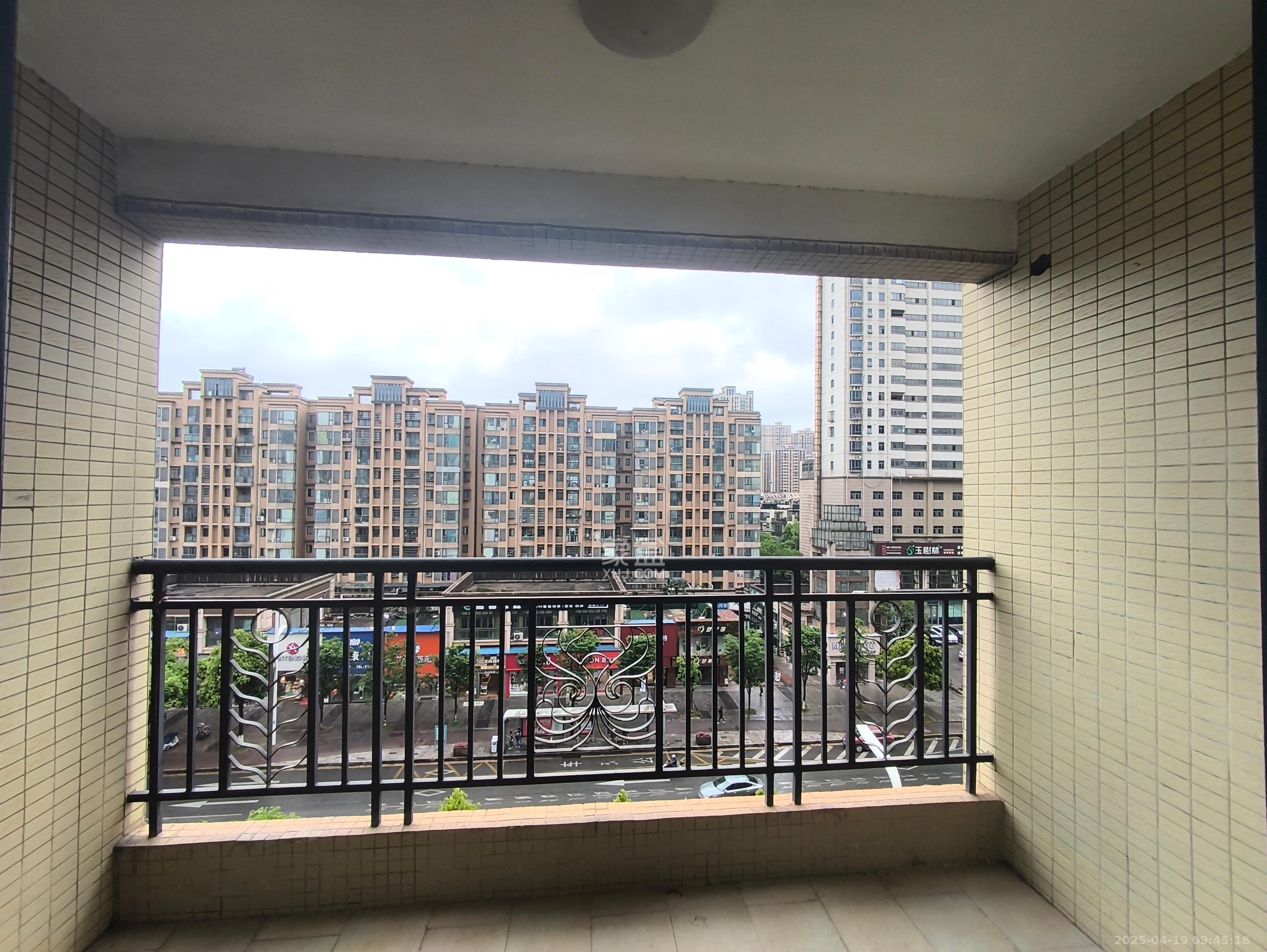 恒大名都  2室1厅1卫   1200.00元/月室内图