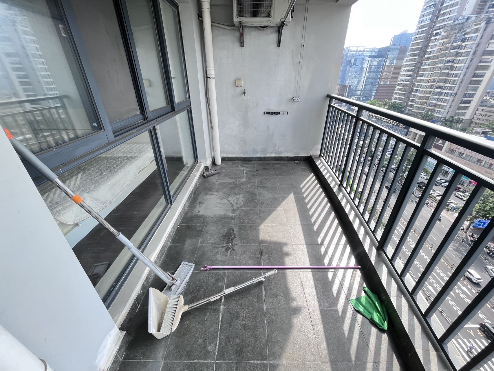 椰岛广场  2室2厅1卫   3000.00元/月室内图