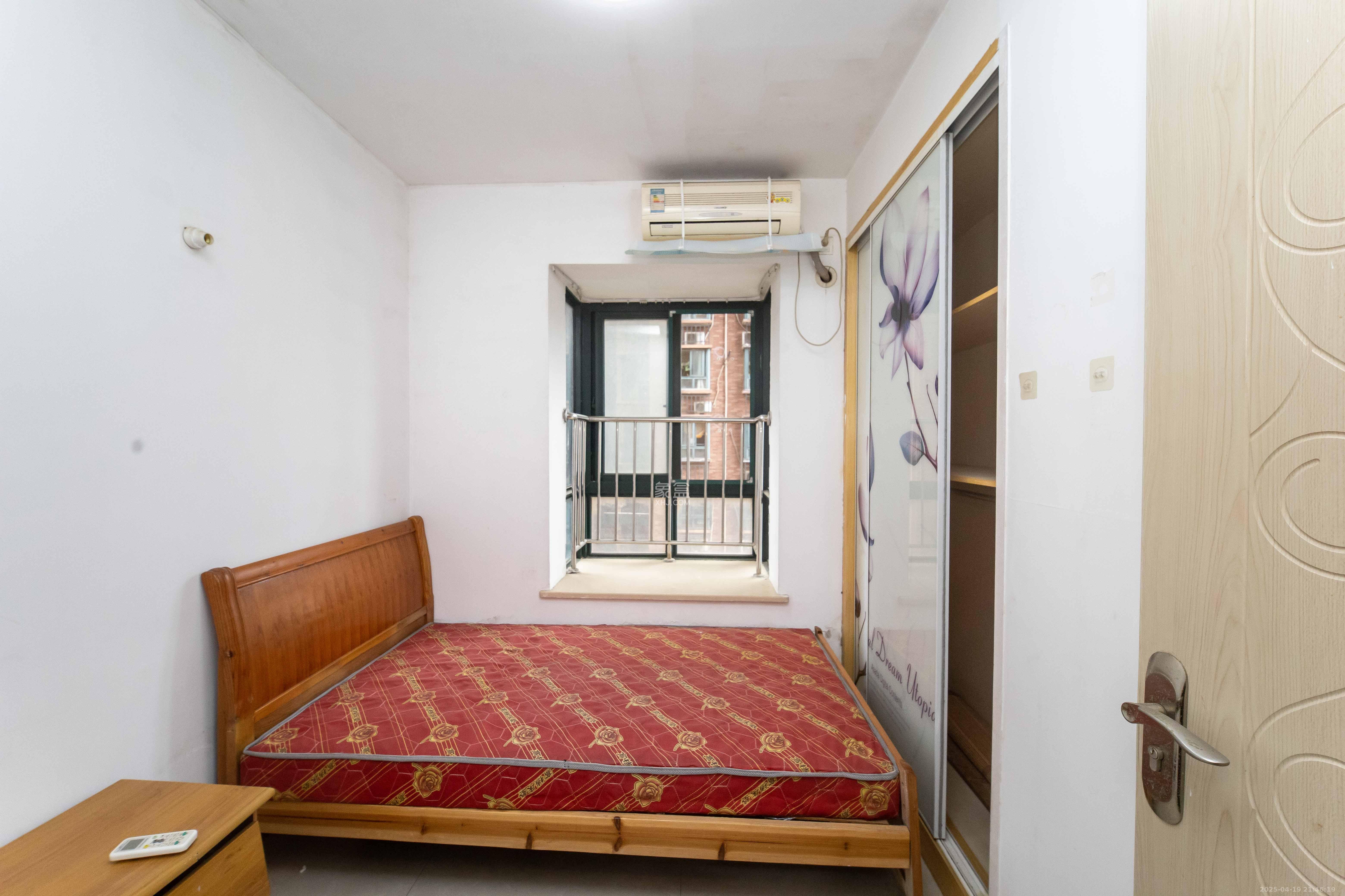 东玺门 2室1厅1卫 58.8万 东玺门 2室1厅1卫 58.8万卧室