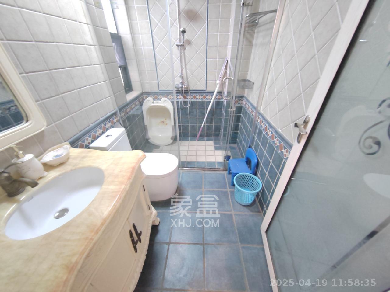 华电湘苑  3室2厅2卫   3800.00元/月室内图