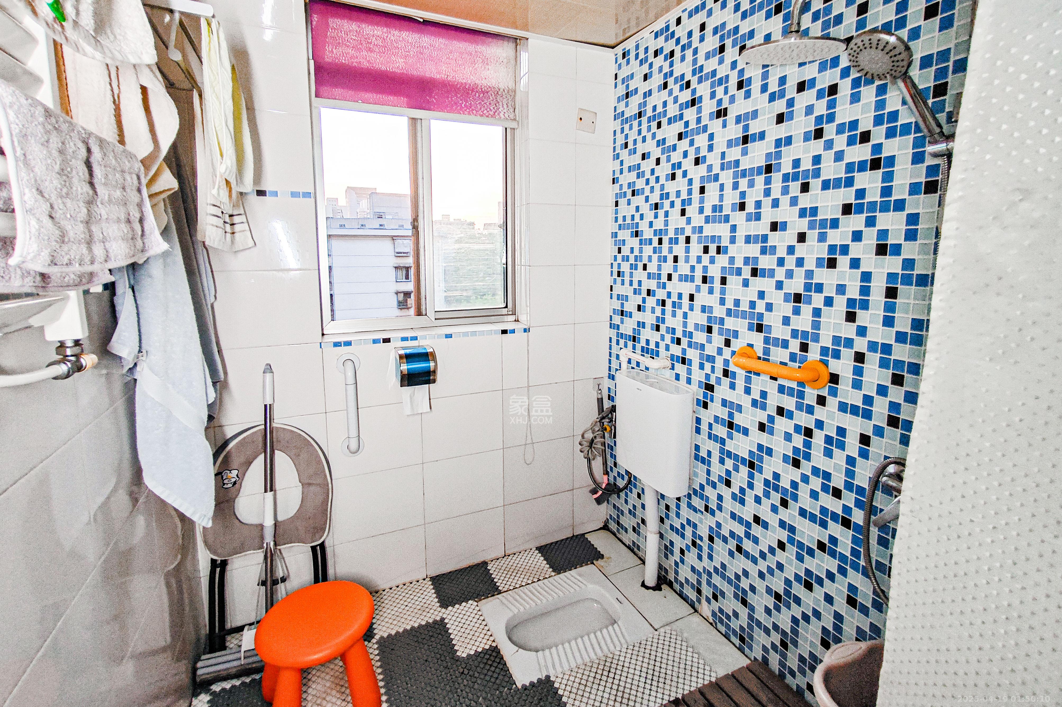 省林勘院 4室2厅1卫 198.0万 省林勘院 4室2厅1卫 198.0万卫生间