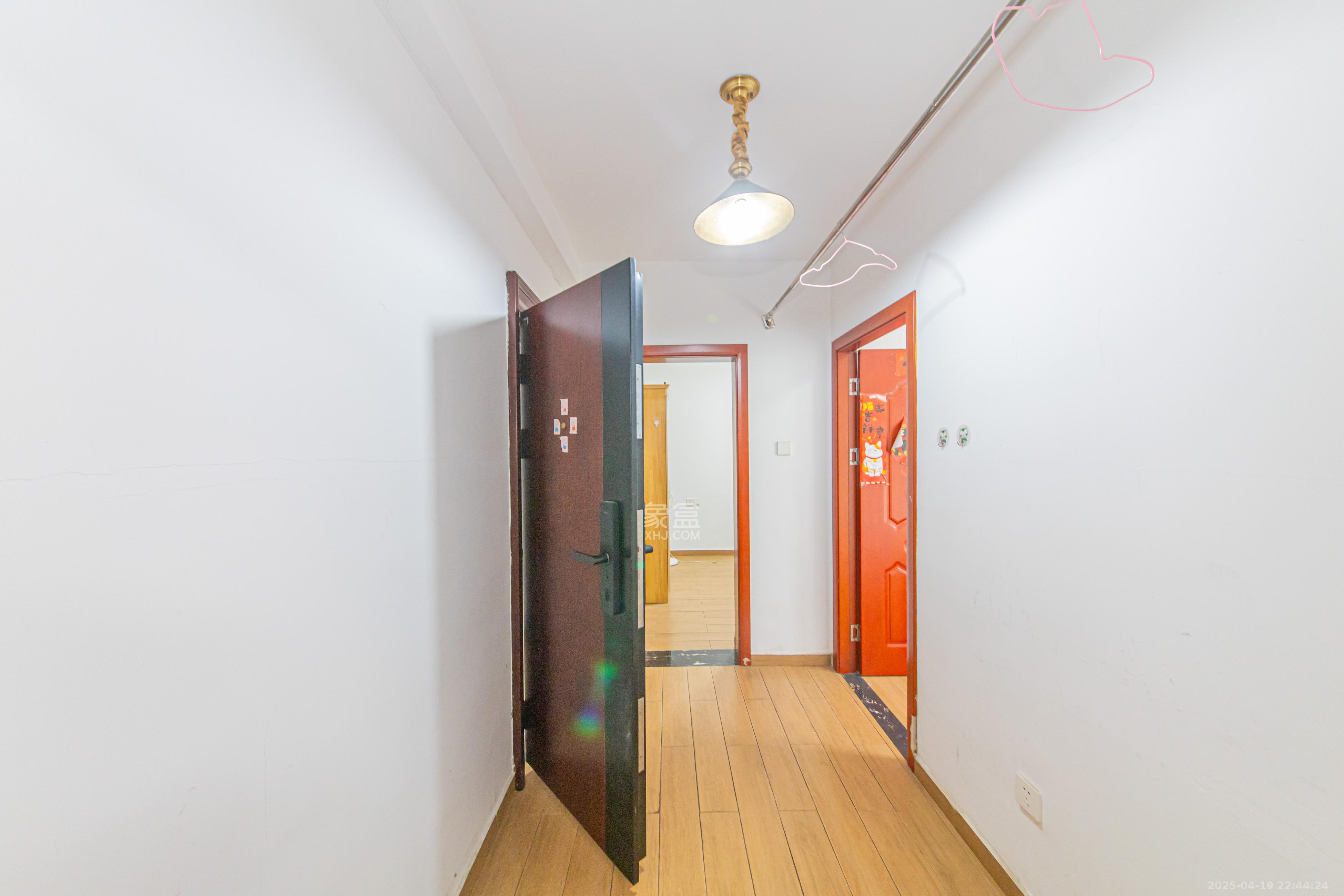 中信城市广场(中信新城一期) 4室2厅2卫 108.0万 中信城市广场(中信新城一期) 4室2厅2卫 108.0万其他