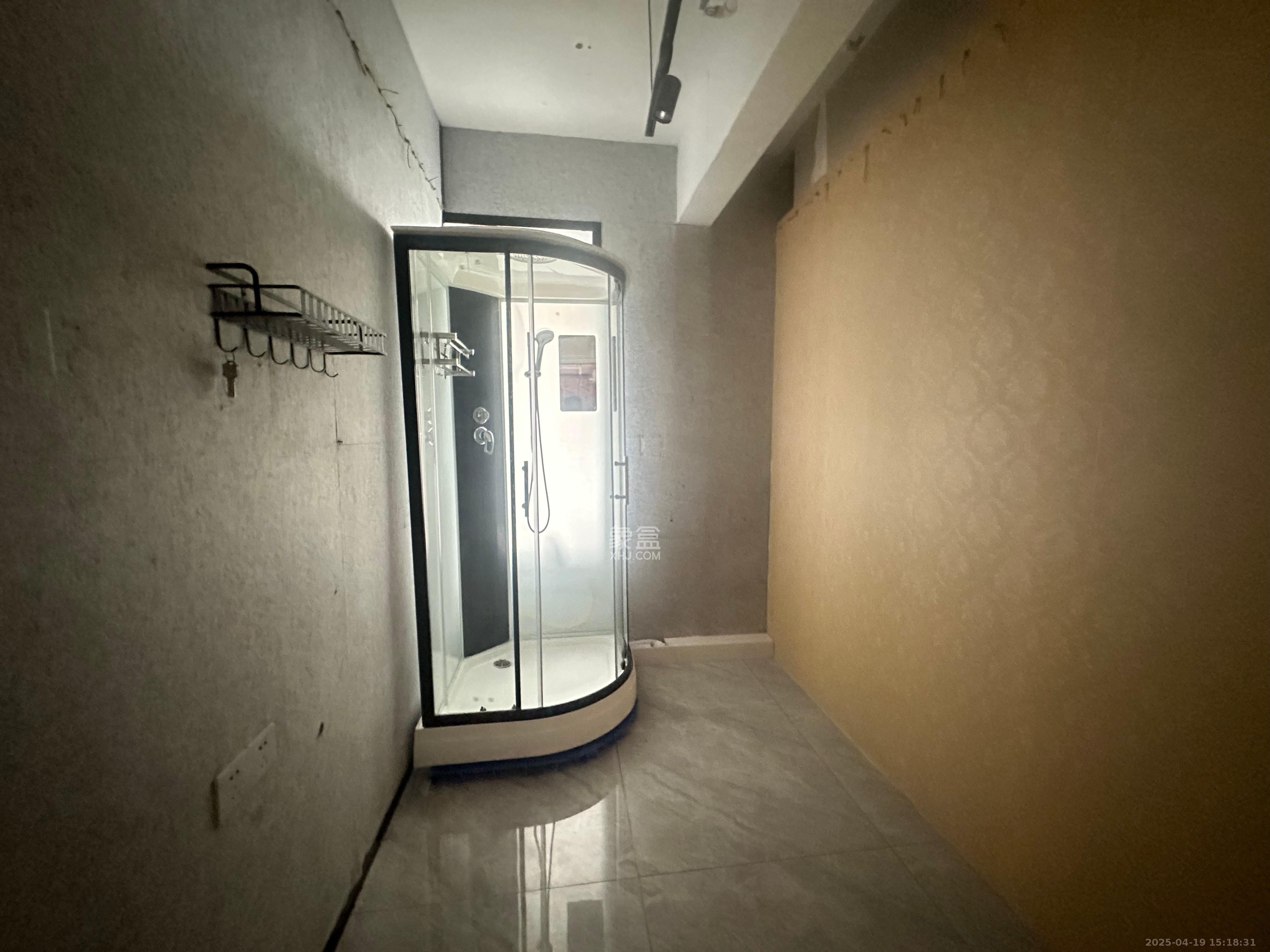 保利麓谷林语I区 1室1厅1卫 1500.0元/月 保利麓谷林语I区 1室1厅1卫 1500.0元/月室内图