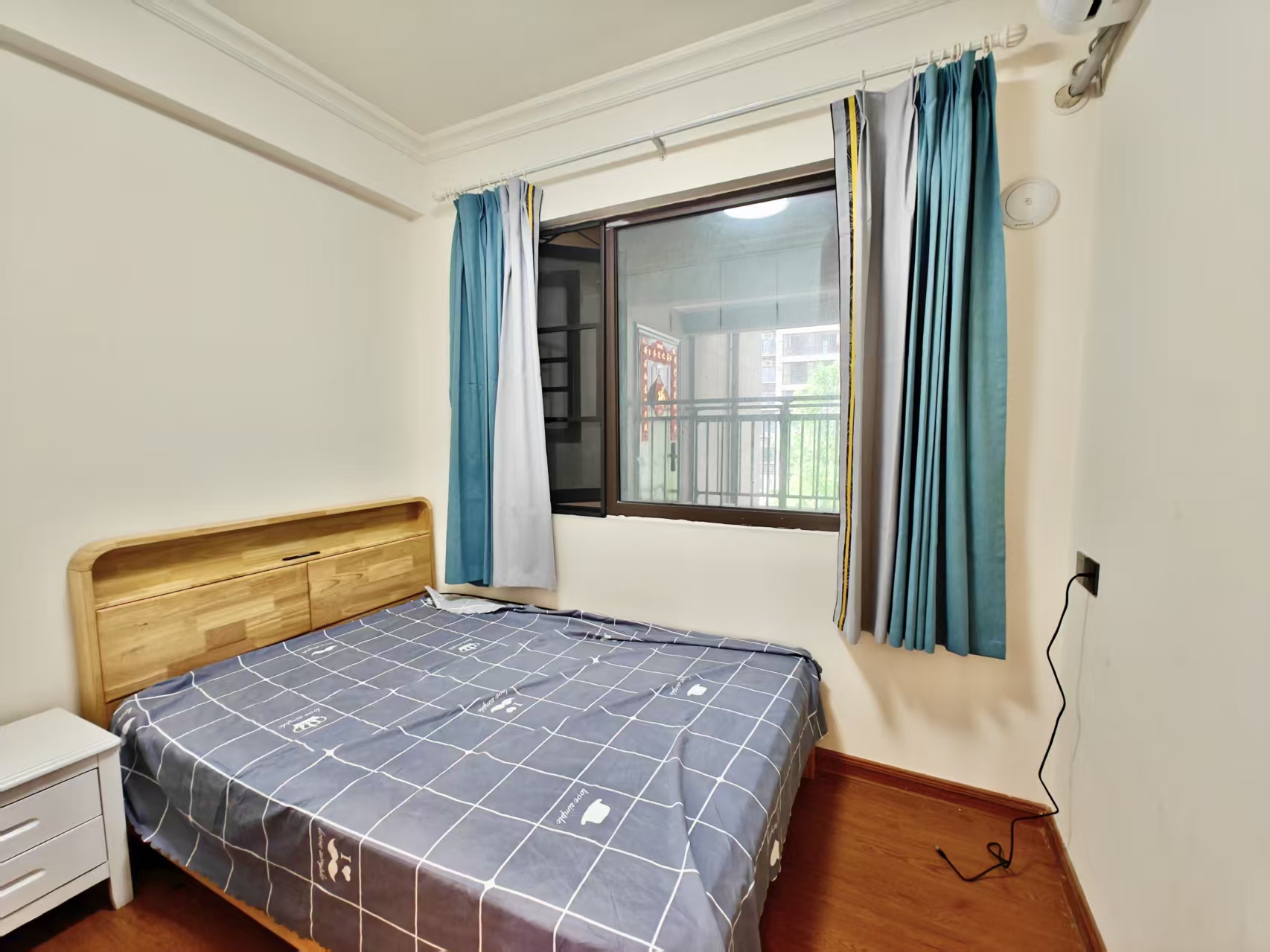 碧桂园酃湖世家 3室2厅2卫 2100.0元/月 碧桂园酃湖世家 3室2厅2卫 2100.0元/月室内图