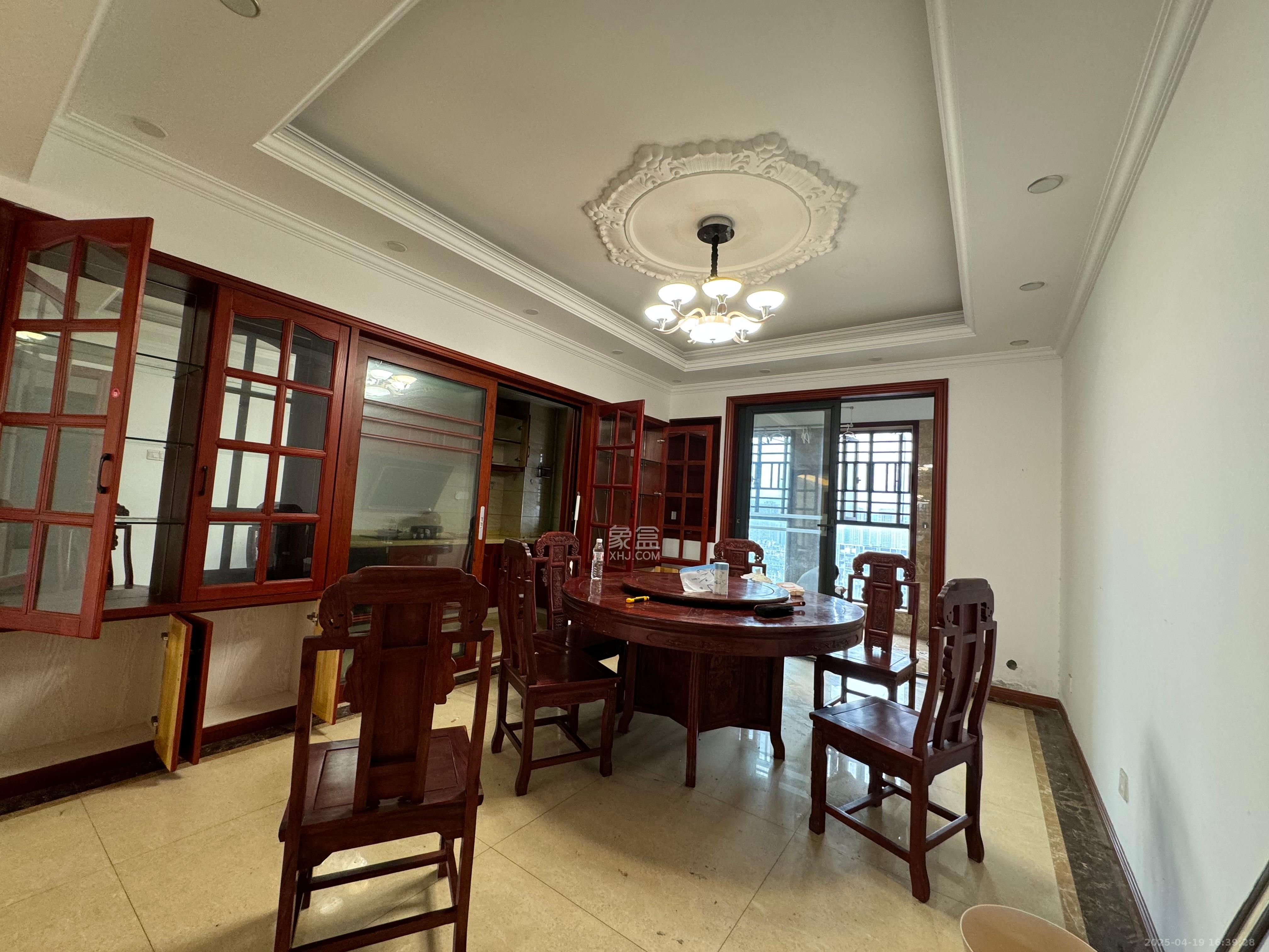 中隆国际御玺 4室2厅3卫 6000.0元/月 中隆国际御玺 4室2厅3卫 6000.0元/月室内图