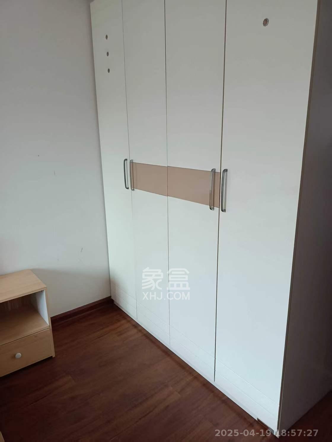 友谊社区(安置区、别墅区)  2室1厅1卫    1600.0元/月 友谊社区(安置区、别墅区)  2室1厅1卫    1600.0元/月