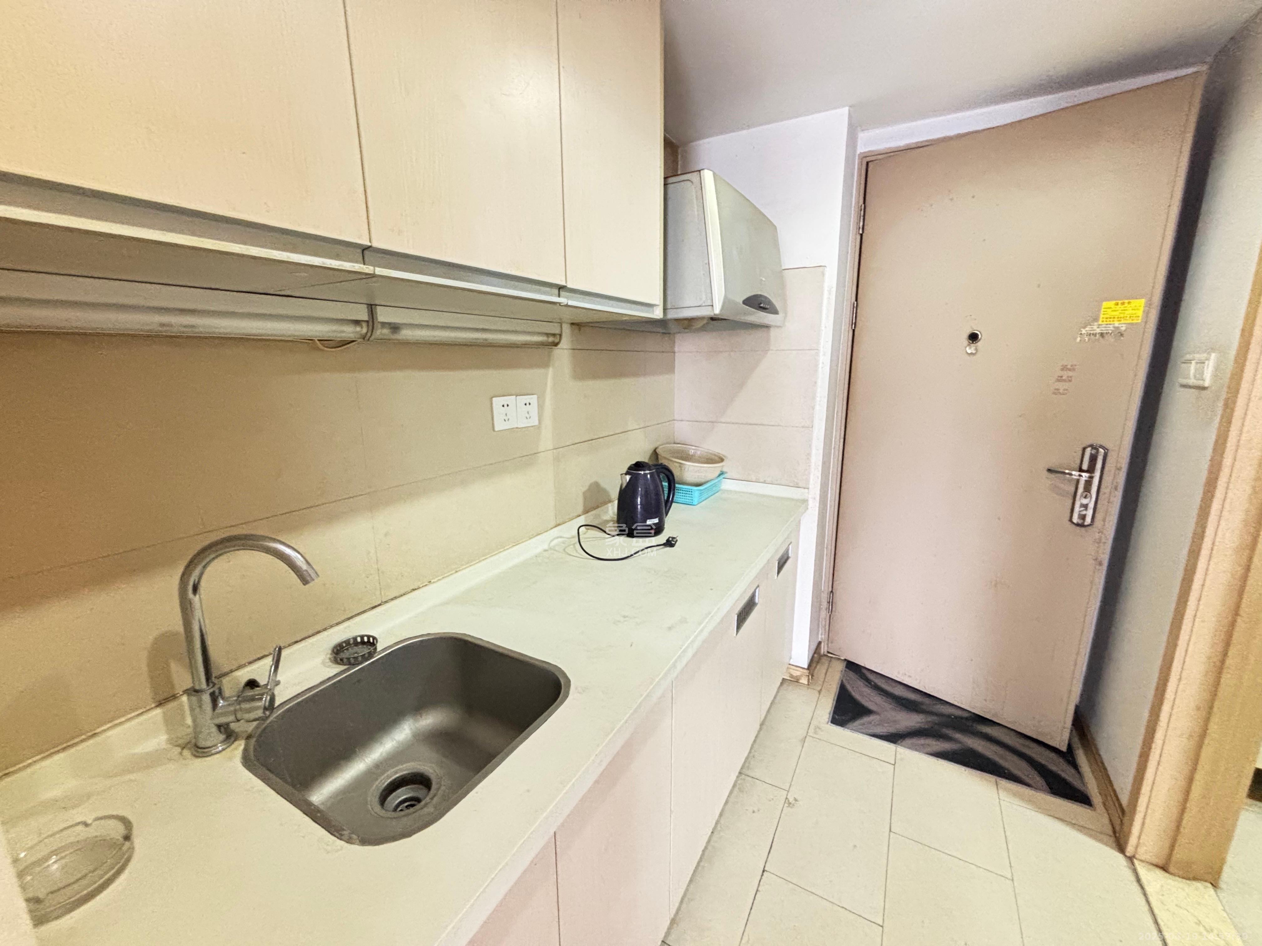 万科金色家园 1室1厅1卫 1300.0元/月 万科金色家园 1室1厅1卫 1300.0元/月室内图