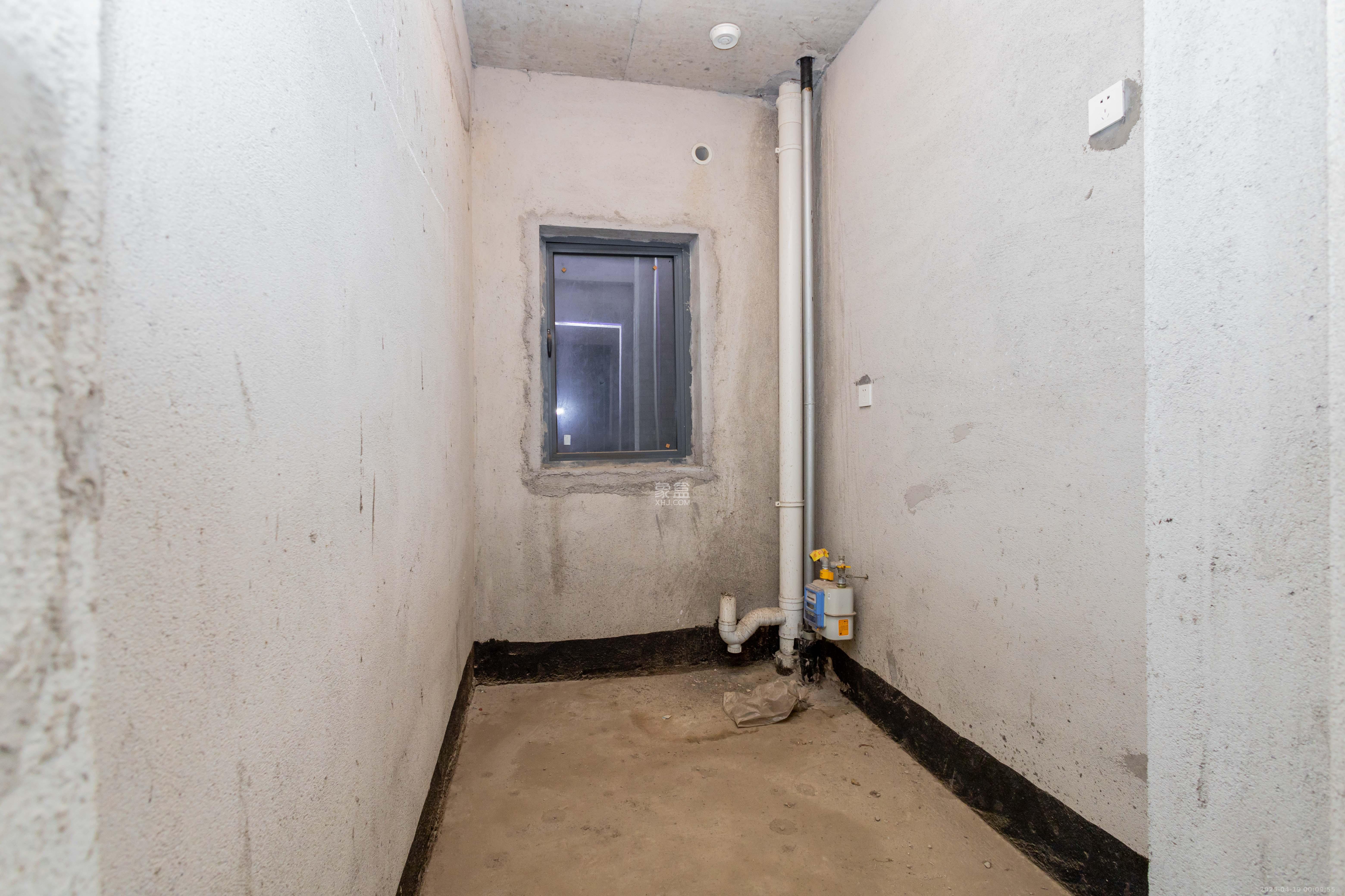 辉宏橄榄城 3室2厅1卫 54.0万 辉宏橄榄城 3室2厅1卫 54.0万厨房