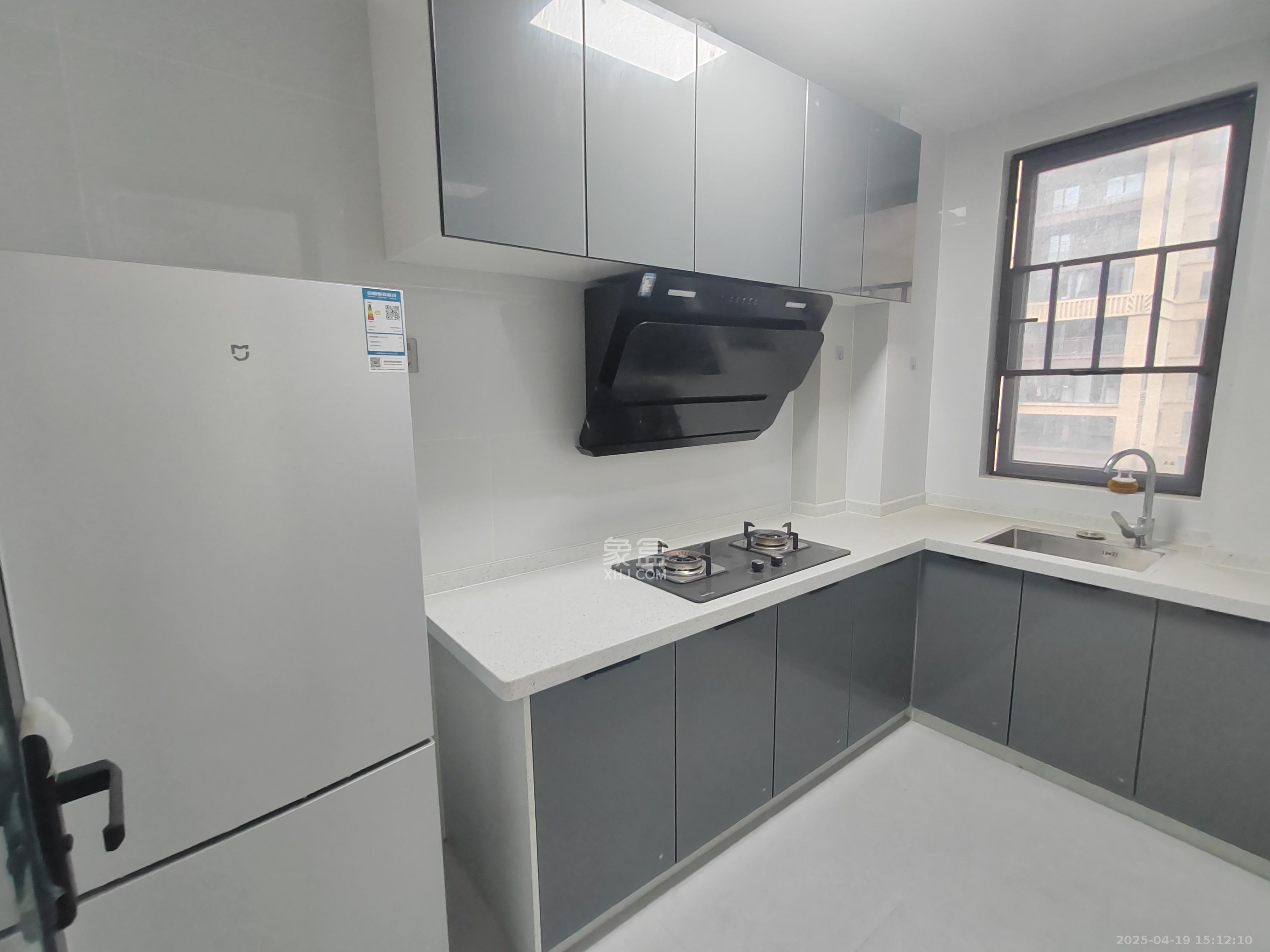 龙湖璟宸原著(龙湖紫宸) 3室2厅1卫 2000.0元/月 龙湖璟宸原著(龙湖紫宸) 3室2厅1卫 2000.0元/月室内图