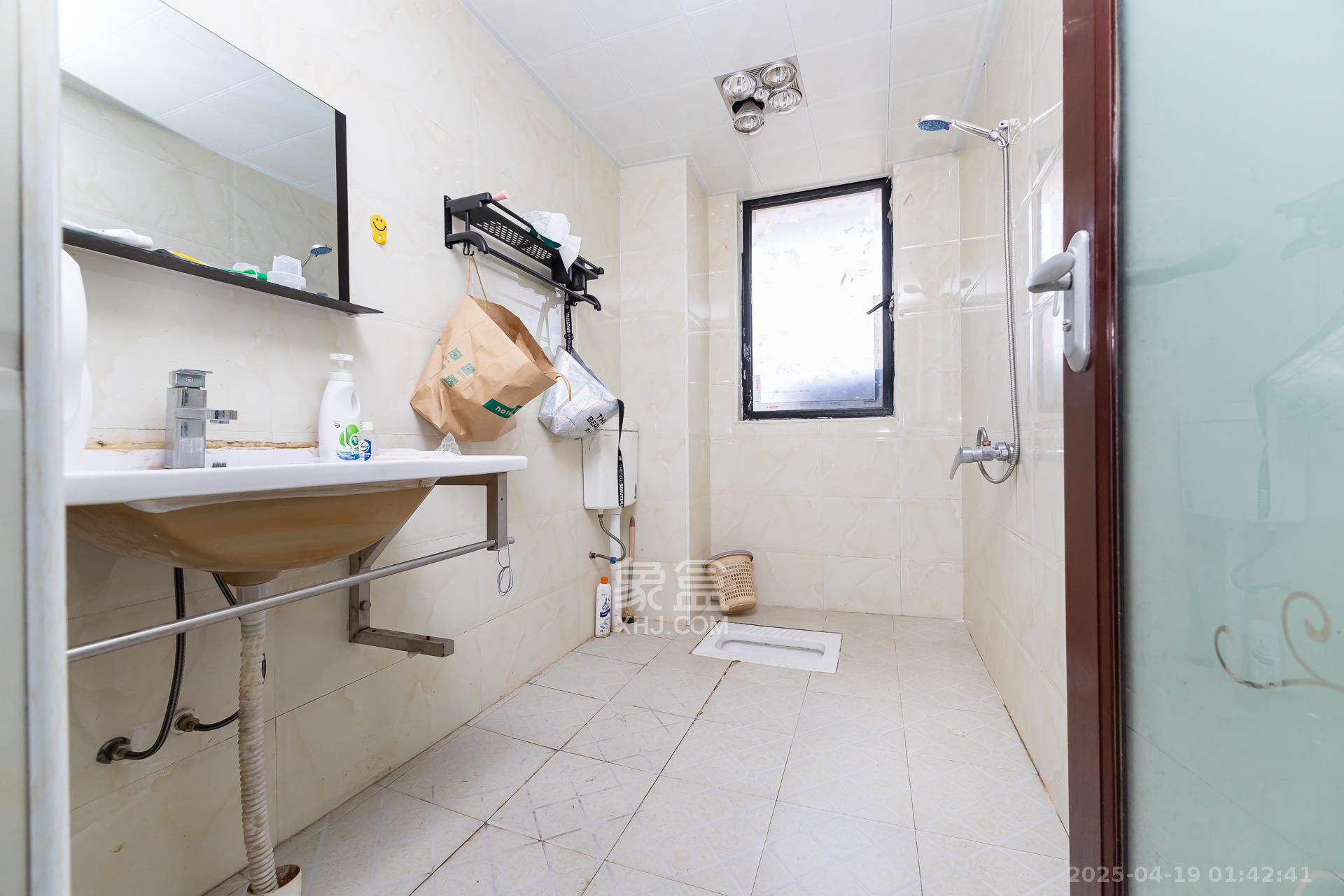 润和之悦(金泽园) 4室2厅2卫 90.0万 润和之悦(金泽园) 4室2厅2卫 90.0万卫生间