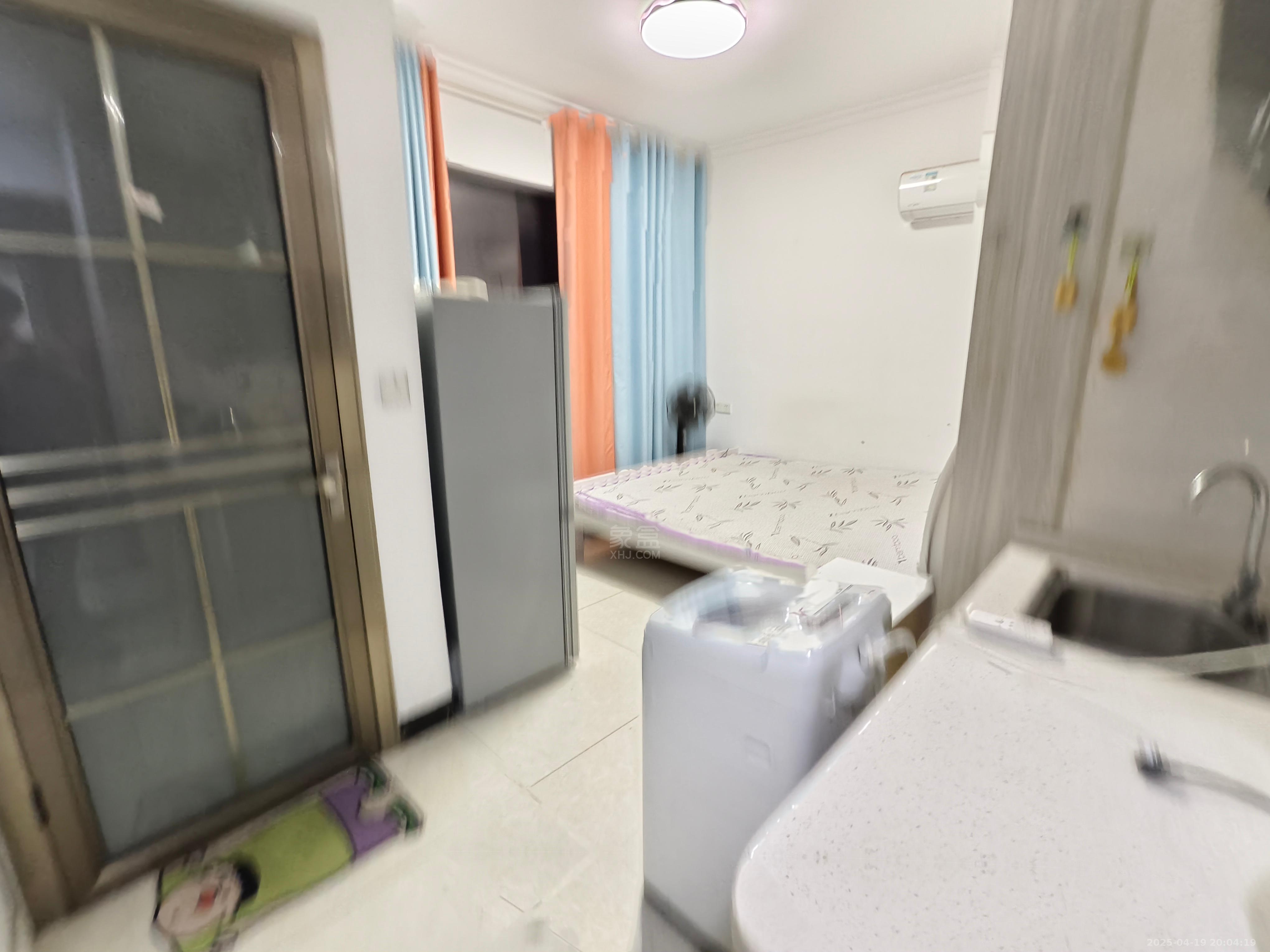 文艺复兴(未来城) 1室1厅1卫 900.0元/月 文艺复兴(未来城) 1室1厅1卫 900.0元/月室内图