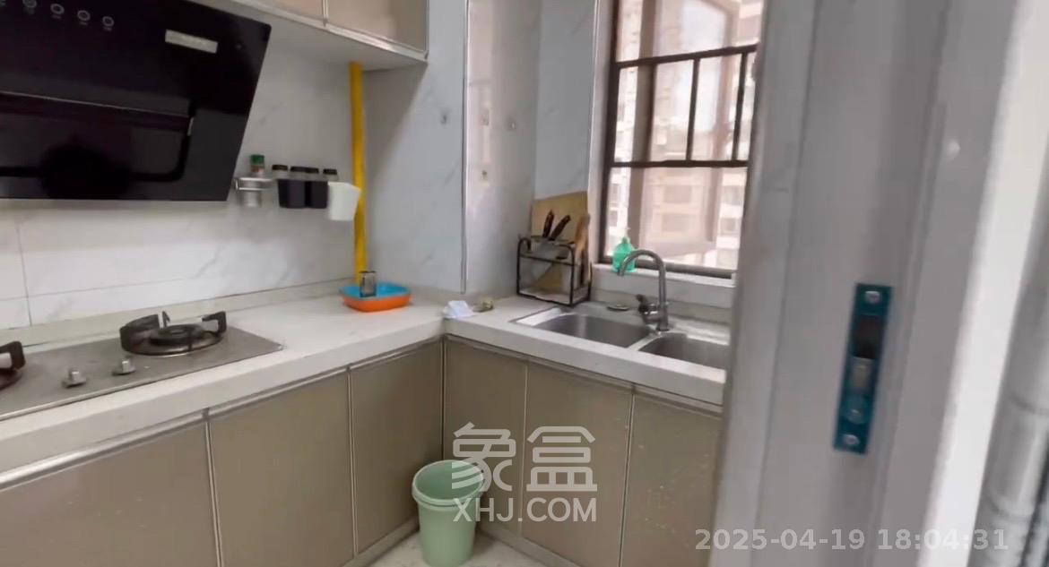东宜兰园  3室1厅2卫   2000.00元/月室内图
