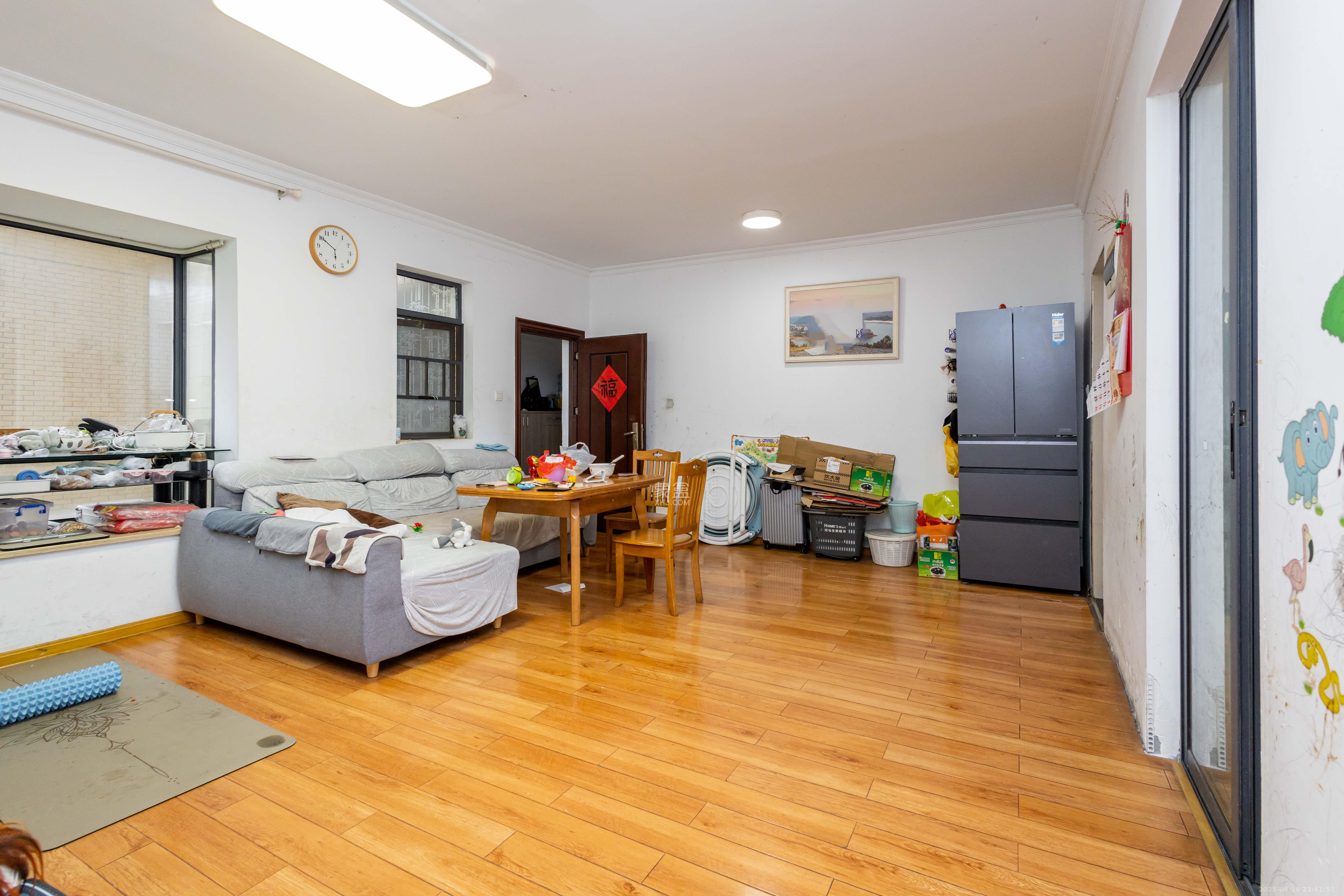 中国铁建国际城一期  3室2厅1卫    68.8万 中国铁建国际城一期  3室2厅1卫    68.8万