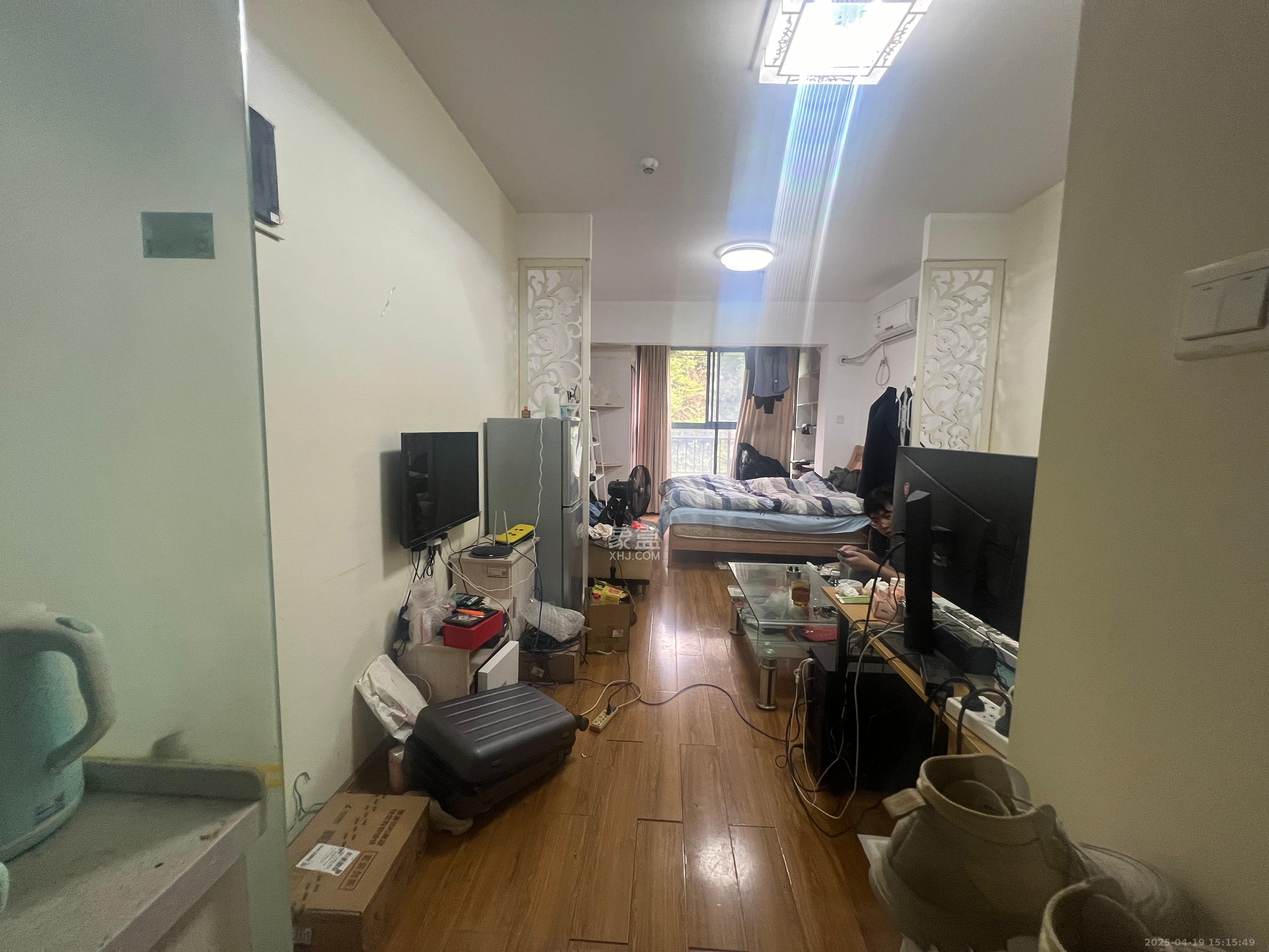 保利麓谷林语I区  1室1厅1卫   1600.00元/月室内图