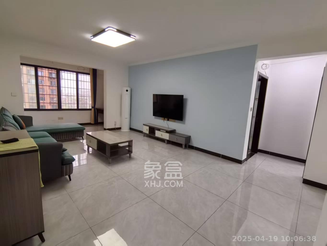 东合新苑  3室2厅2卫   2700.00元/月室内图