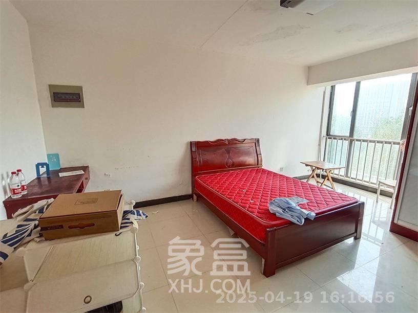 阳光100二期  1室1厅1卫   1100.00元/月室内图