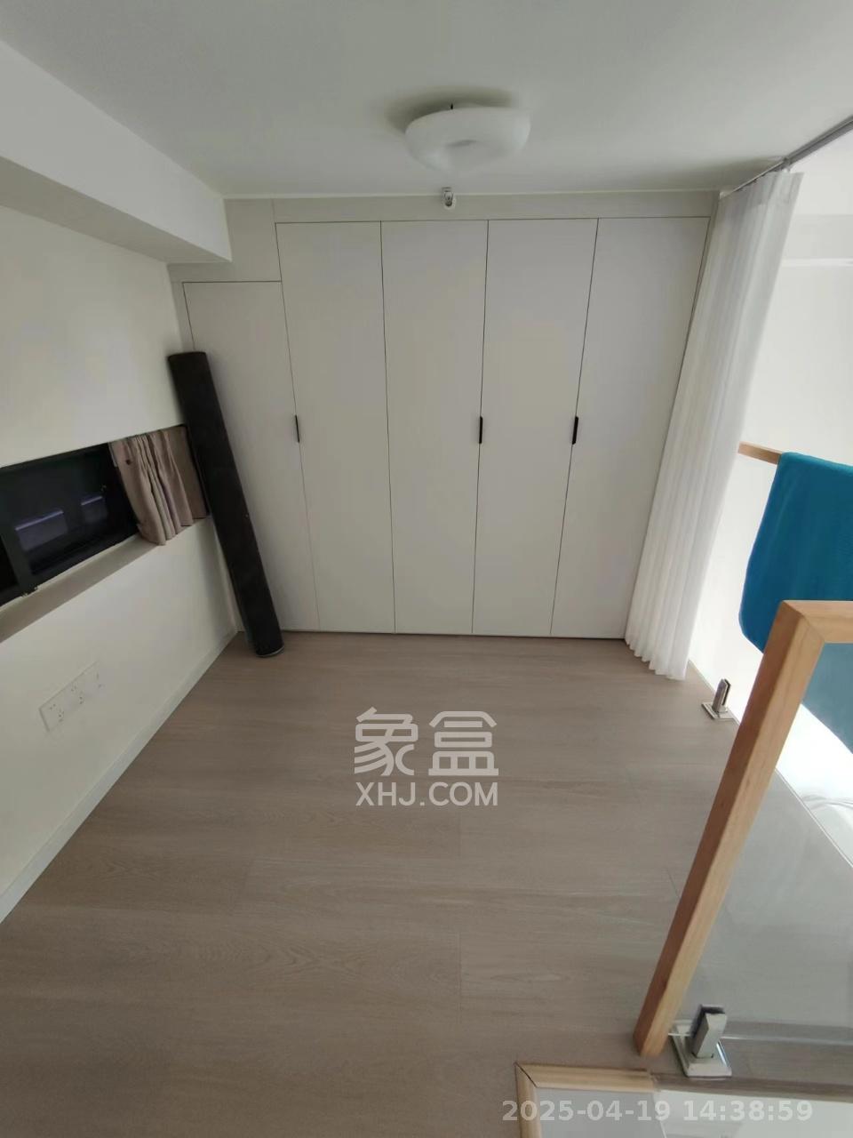 卓越伊景寓  2室1厅1卫   2600.00元/月室内图