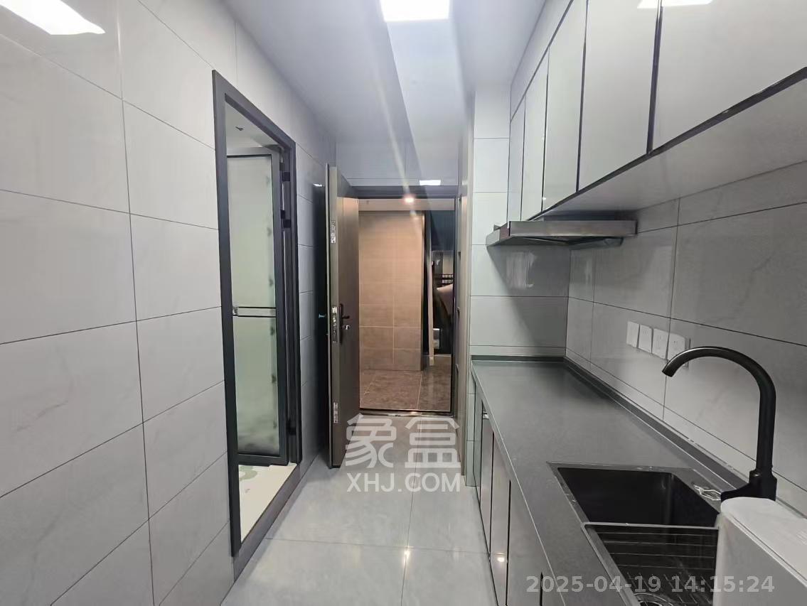 南山梅溪一方  1室1厅1卫   1600.00元/月室内图