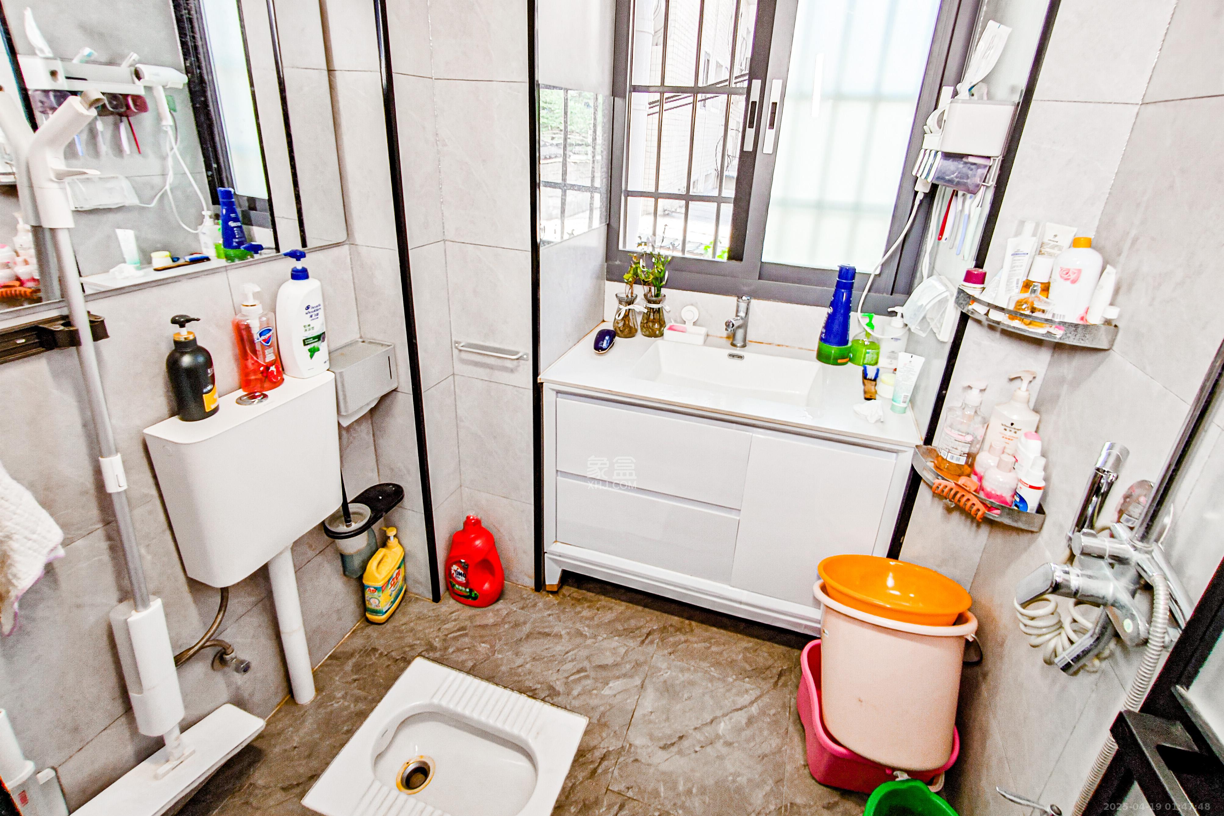 冶金厅宿舍(祝威岗小区15号)  3室2厅1卫    123.6万 冶金厅宿舍(祝威岗小区15号)  3室2厅1卫    123.6万卫生间