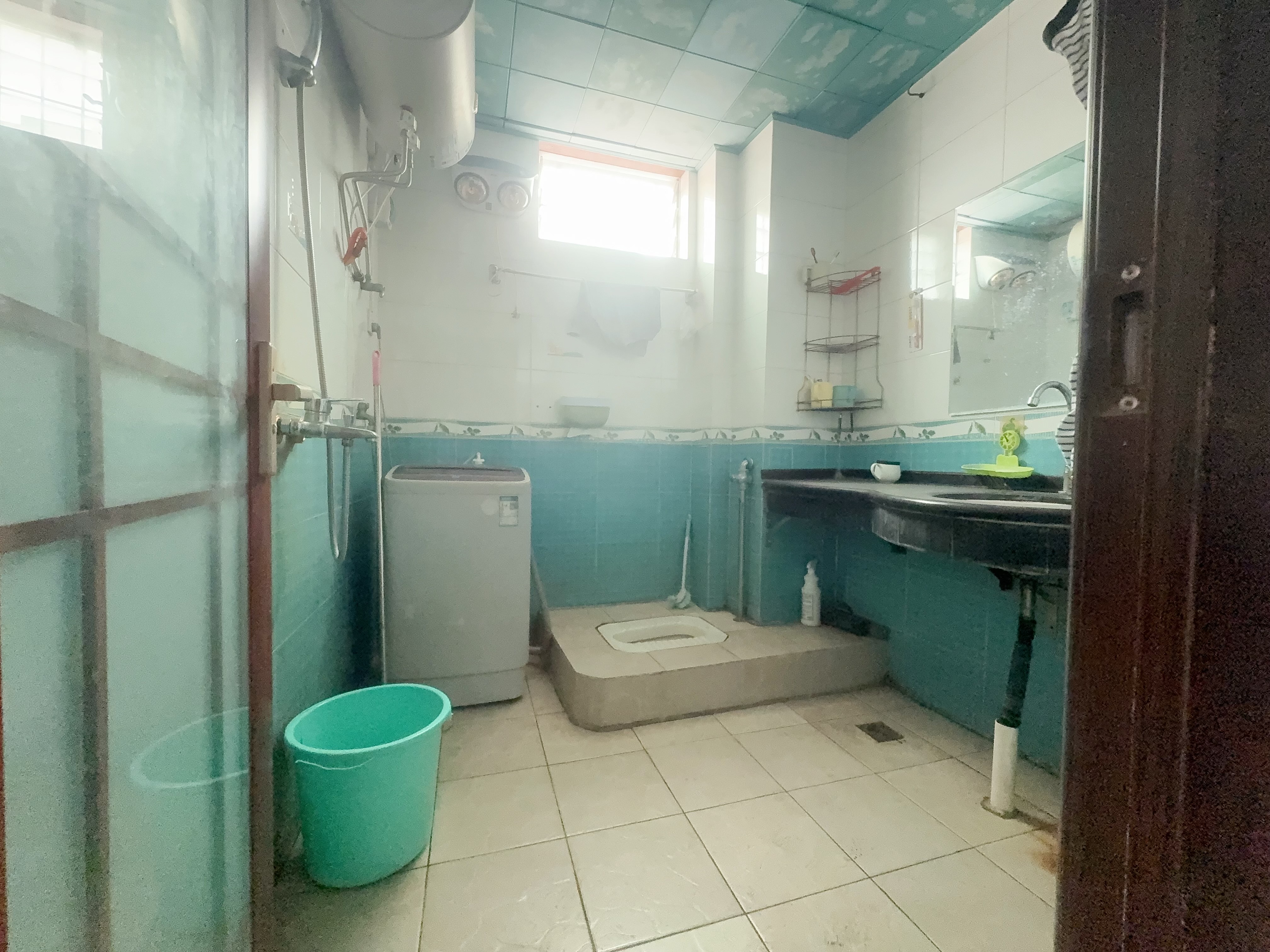 电镀厂宿舍 3室2厅2卫 85.0万 电镀厂宿舍 3室2厅2卫 85.0万客厅