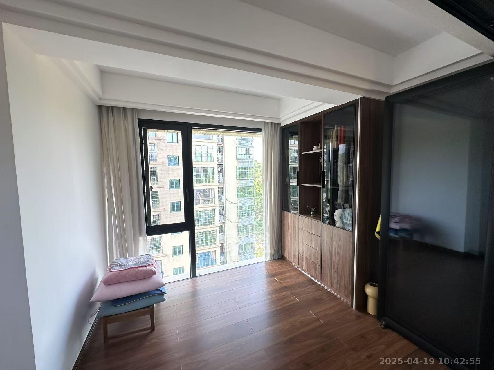 尚御尊城  2室1厅1卫    3000.0元/月 尚御尊城  2室1厅1卫    3000.0元/月室内图