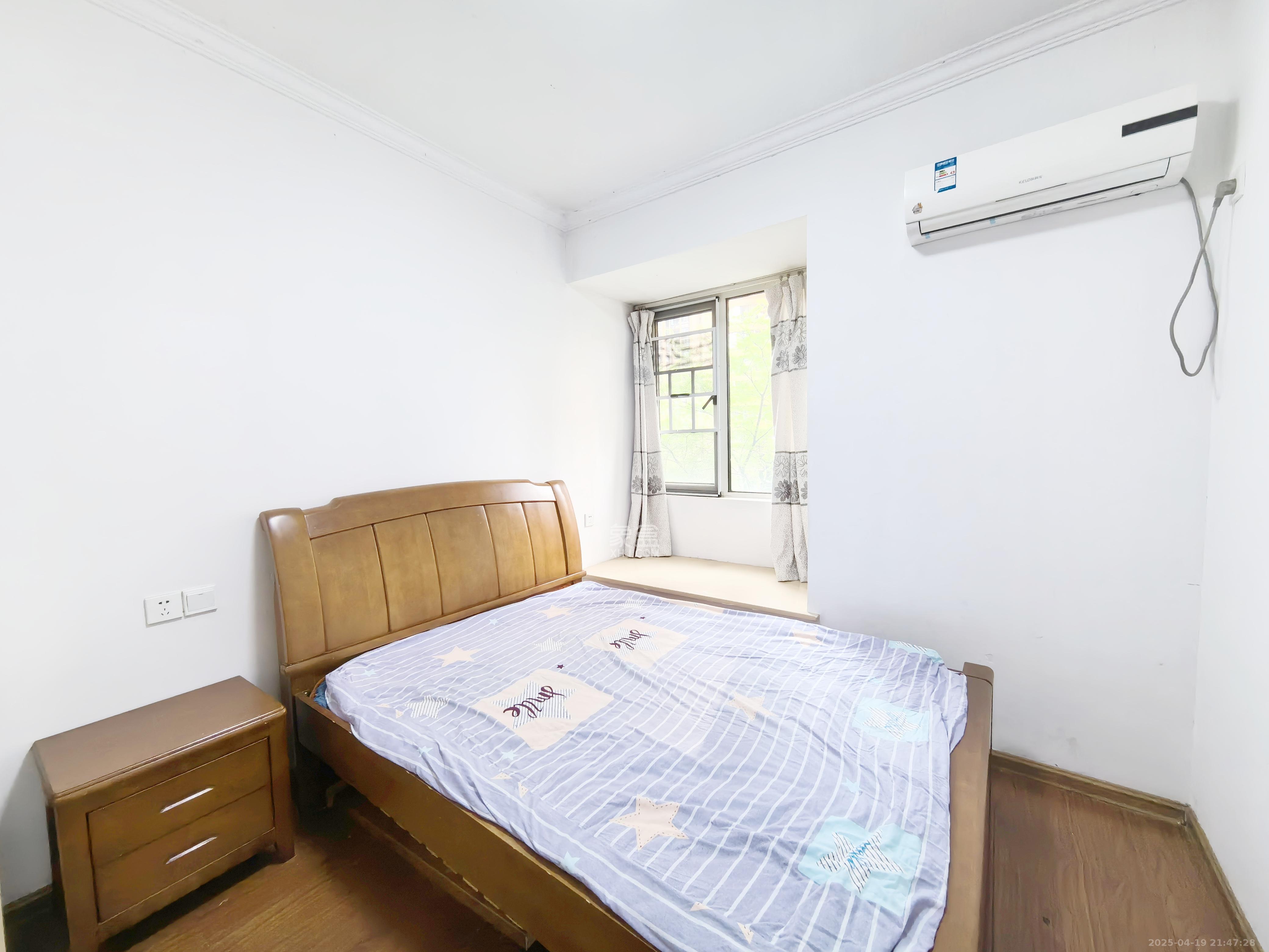 五矿万境水岸一期(万境水岸嘉苑) 3室2厅1卫 2400.0元/月 五矿万境水岸一期(万境水岸嘉苑) 3室2厅1卫 2400.0元/月室内图