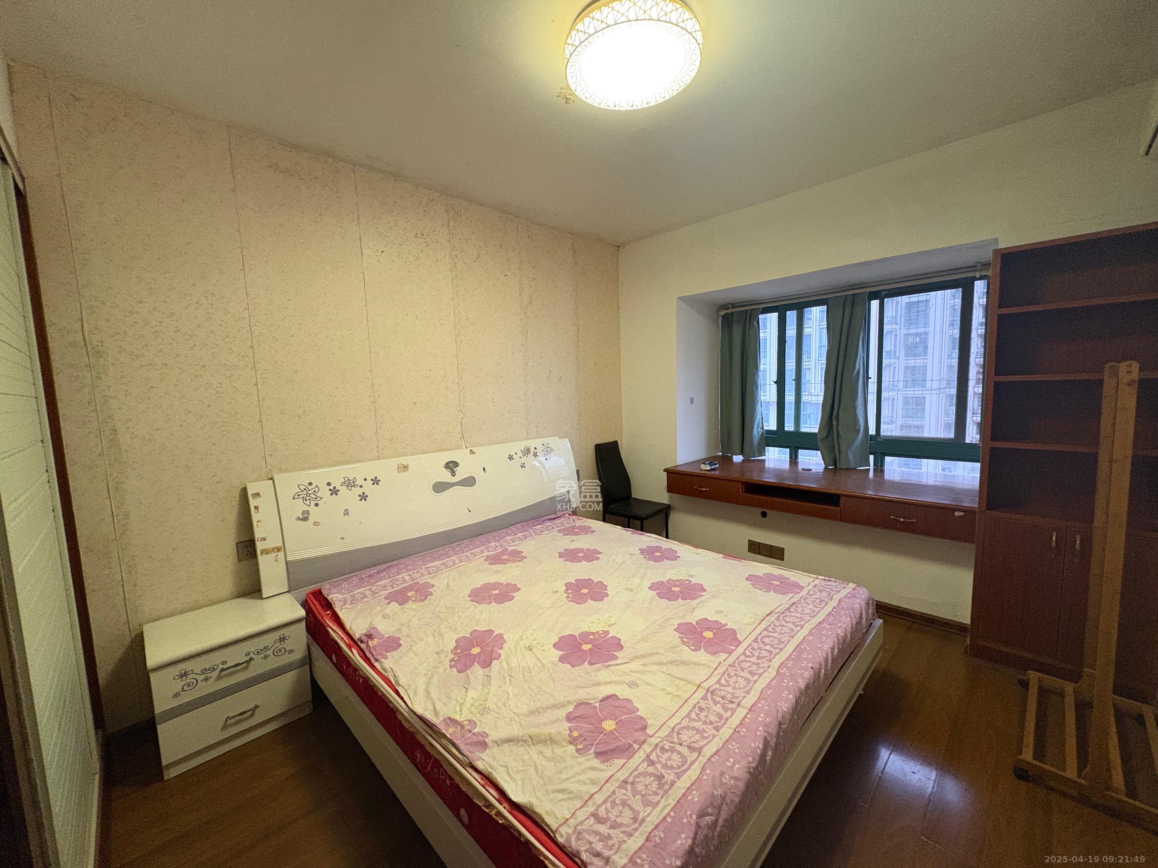 蝴蝶谷  3室2厅1卫   1500.00元/月室内图