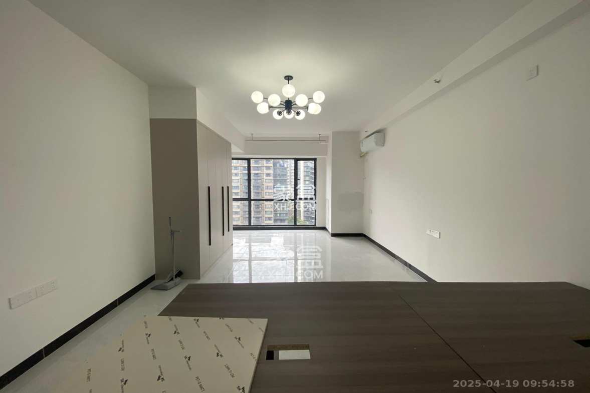 星沙算中心  1室1厅1卫    1500.0元/月 星沙算中心  1室1厅1卫    1500.0元/月室内图