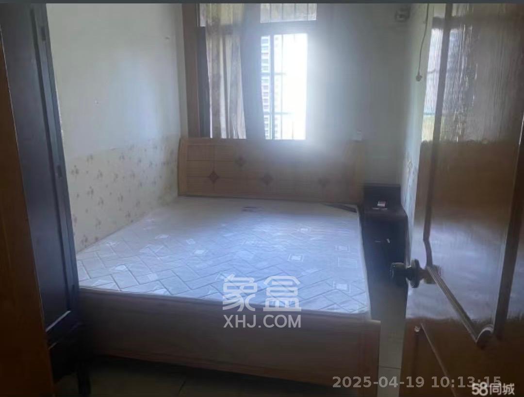 宝塔山中山百货公司宿舍 2室2厅1卫 900.0元/月 宝塔山中山百货公司宿舍 2室2厅1卫 900.0元/月室内图