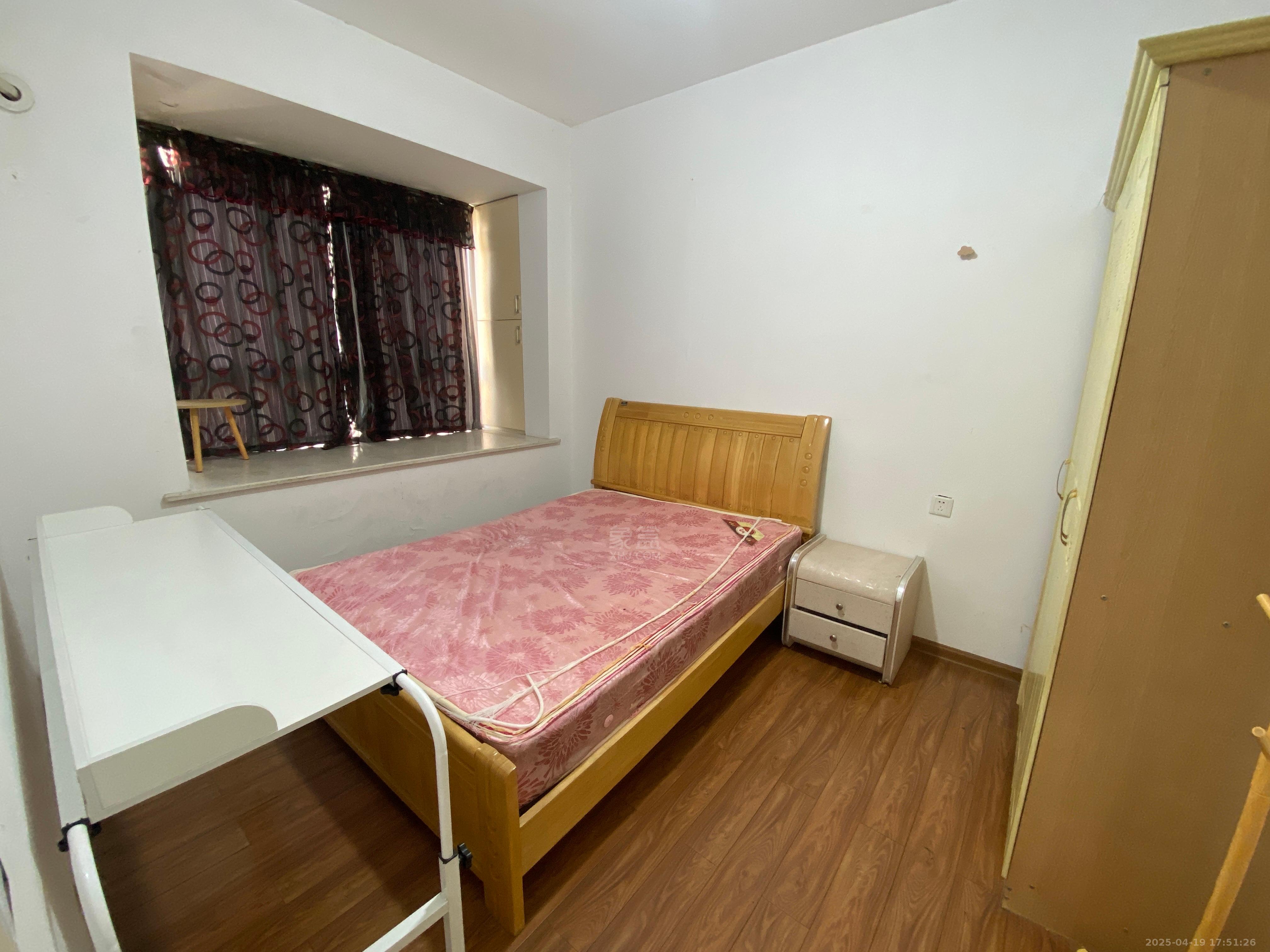 共和城 2室1厅1卫 1500.0元/月 共和城 2室1厅1卫 1500.0元/月室内图