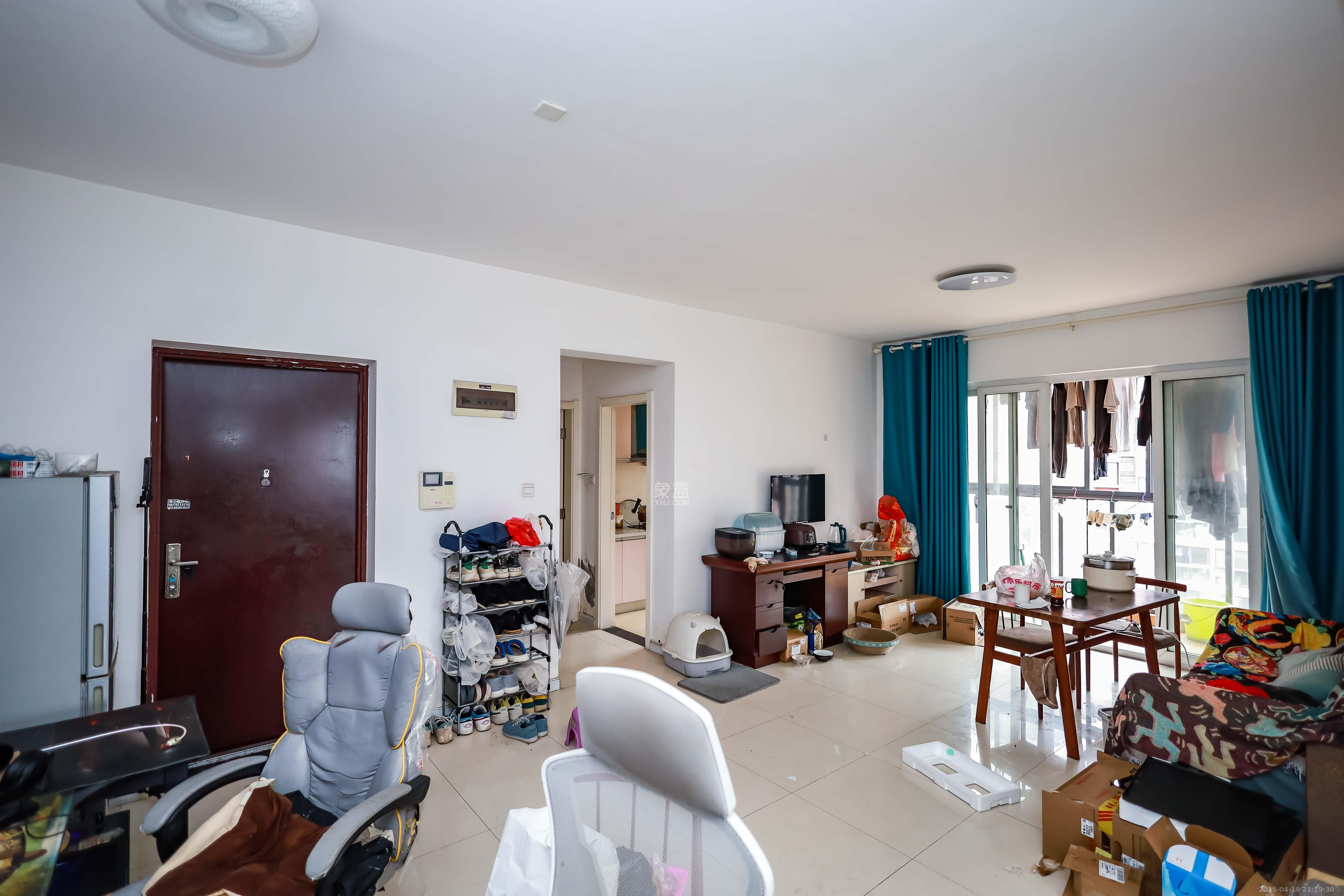 联美品格 3室2厅1卫 55.0万 联美品格 3室2厅1卫 55.0万客厅