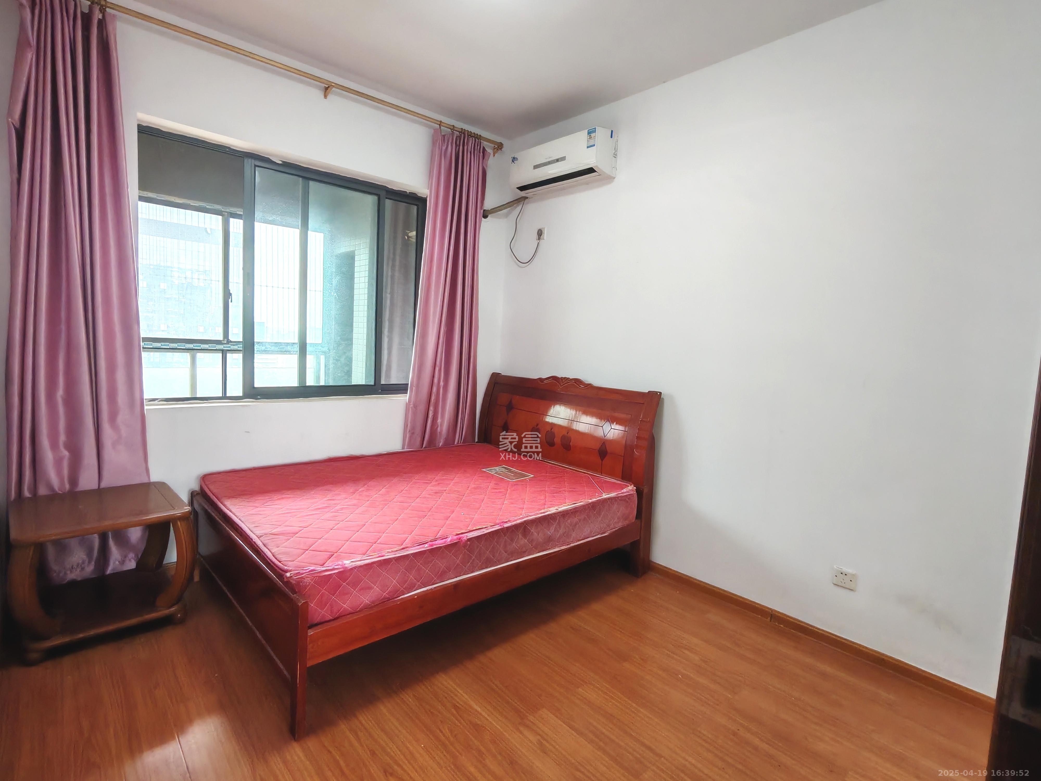 恒基凯旋门一二期  4室2厅2卫    2300.0元/月室内图