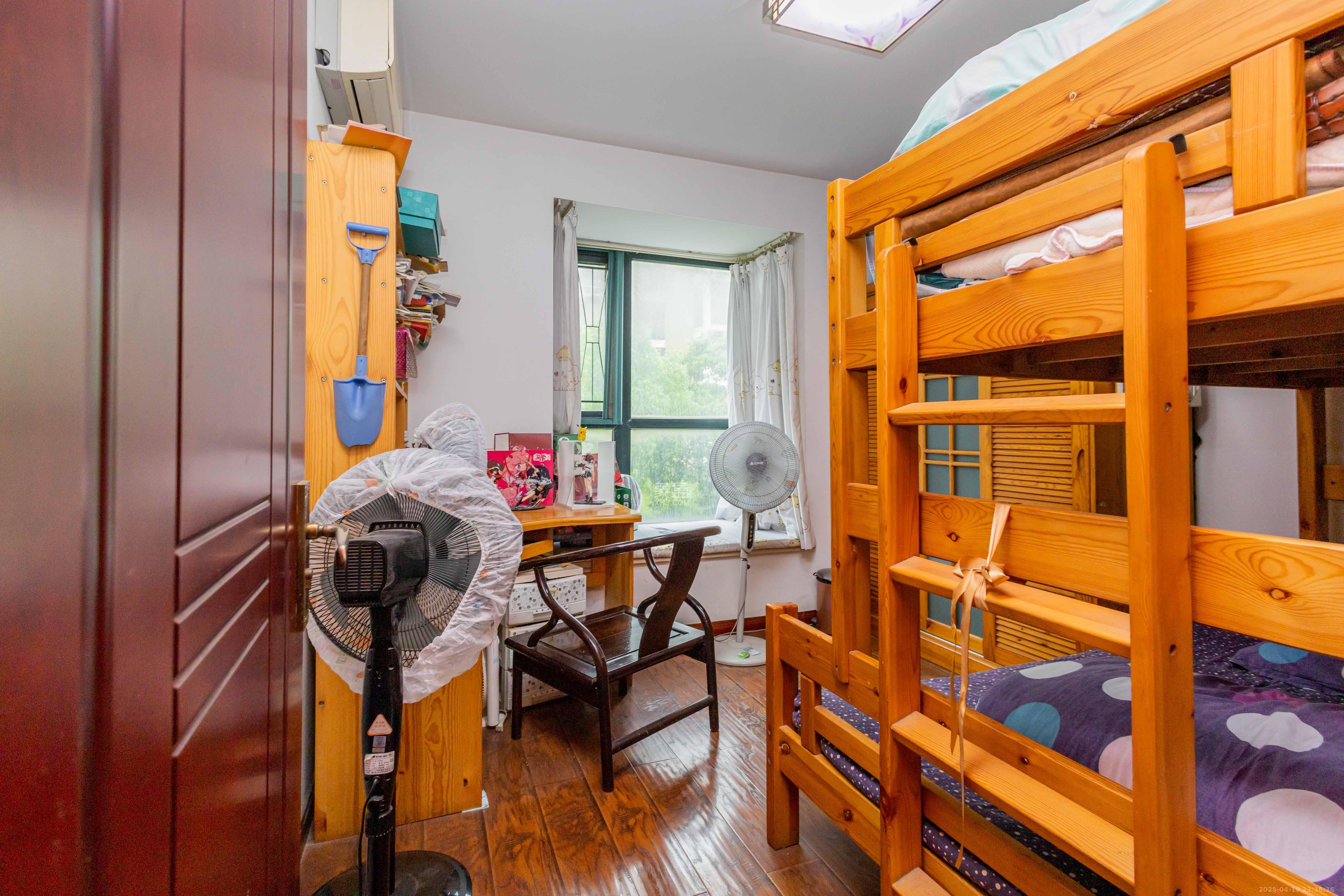 东岸锦城(东方人家)  3室2厅2卫    95.5万 东岸锦城(东方人家)  3室2厅2卫    95.5万卧室