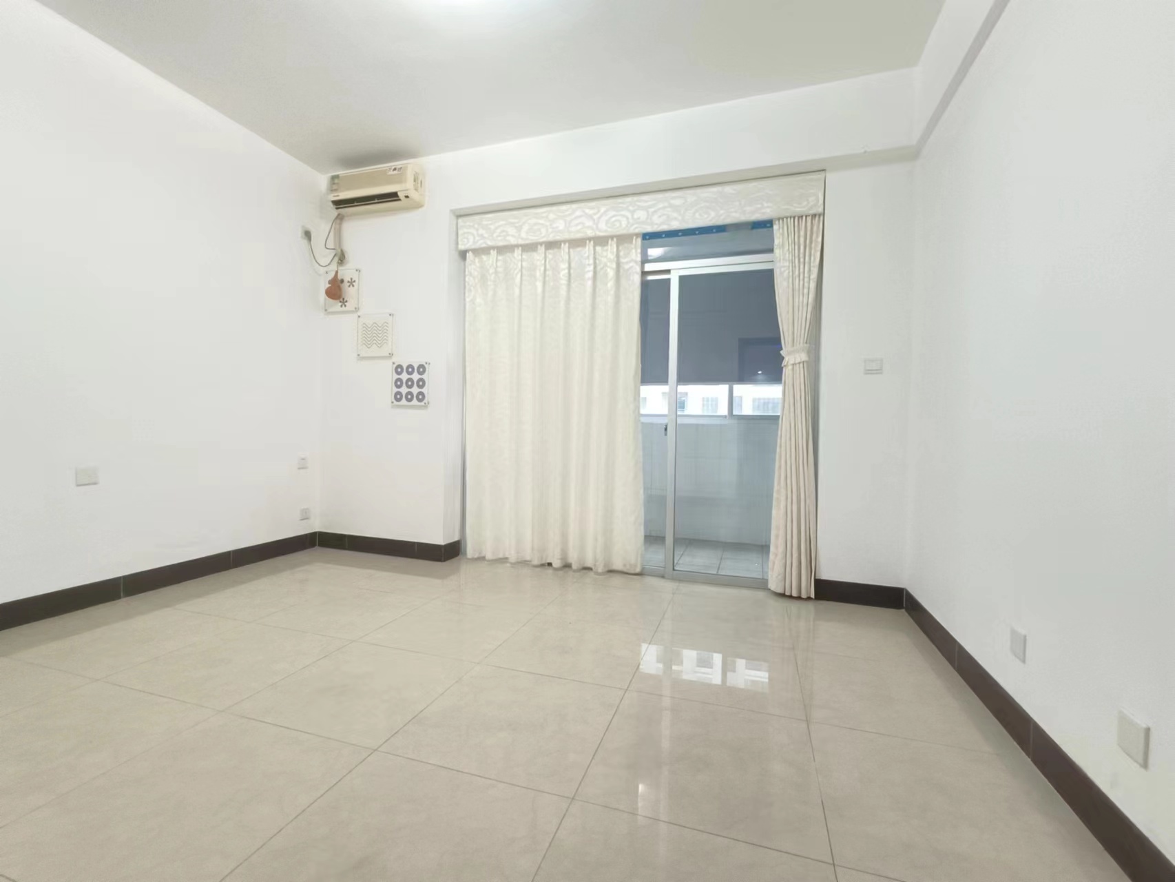 电力村 3室2厅2卫 250.0万 电力村 3室2厅2卫 250.0万室内图