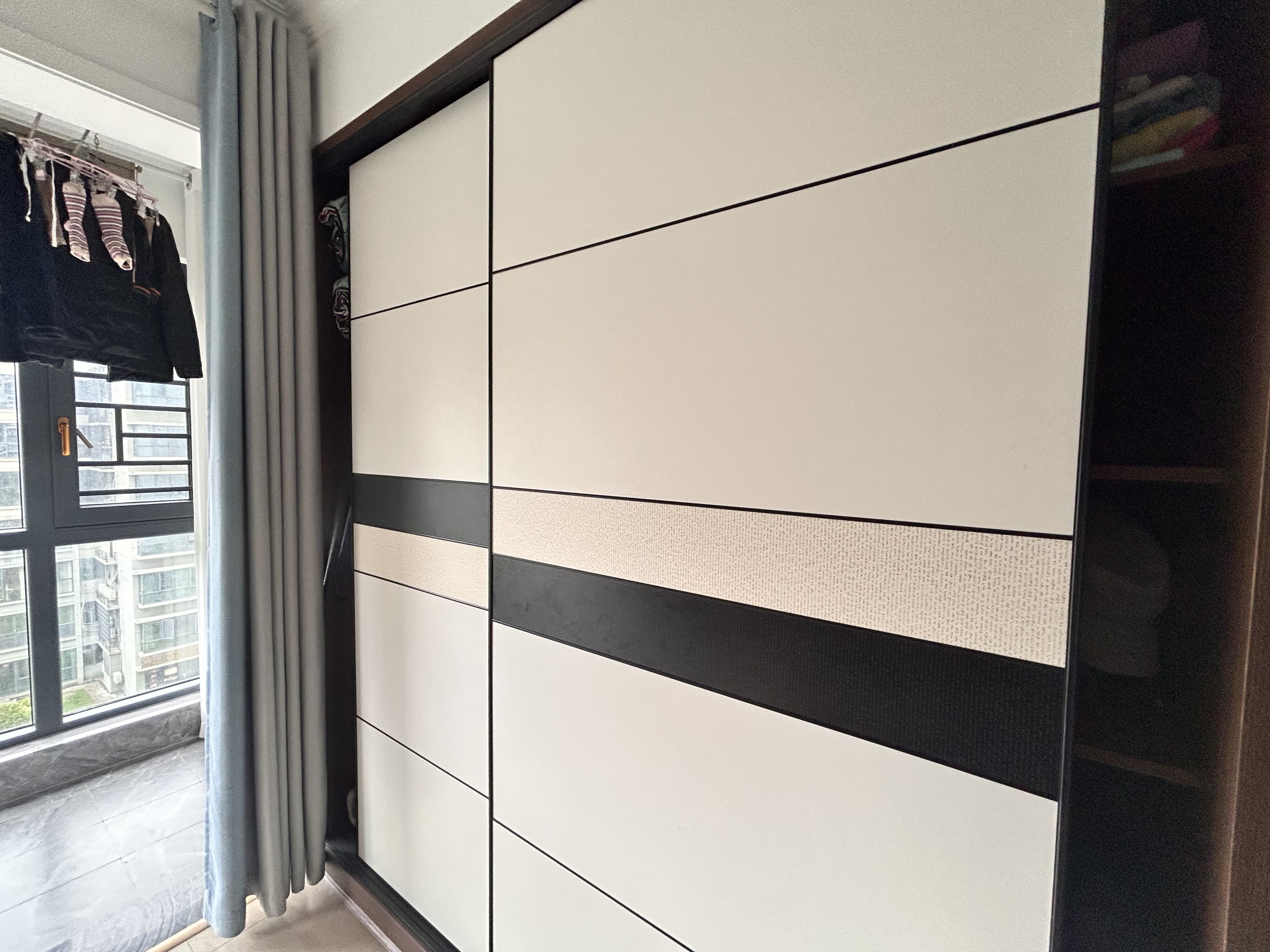 金色家园 3室2厅2卫 2333.0元/月 金色家园 3室2厅2卫 2333.0元/月室内图