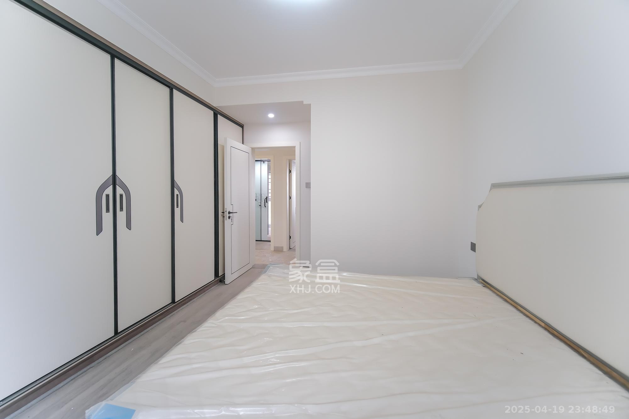 和悦城(蟠龙景苑) 3室2厅1卫 93.8万 和悦城(蟠龙景苑) 3室2厅1卫 93.8万卧室