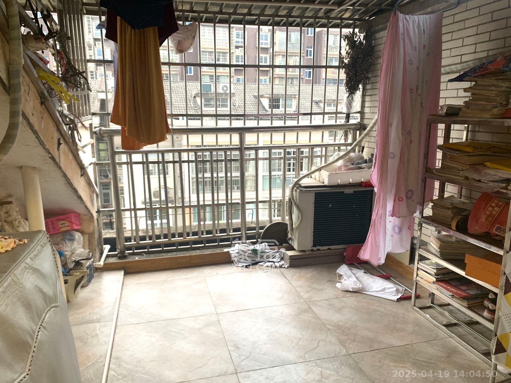 鄱阳小区  2室2厅1卫    1300.0元/月室内图