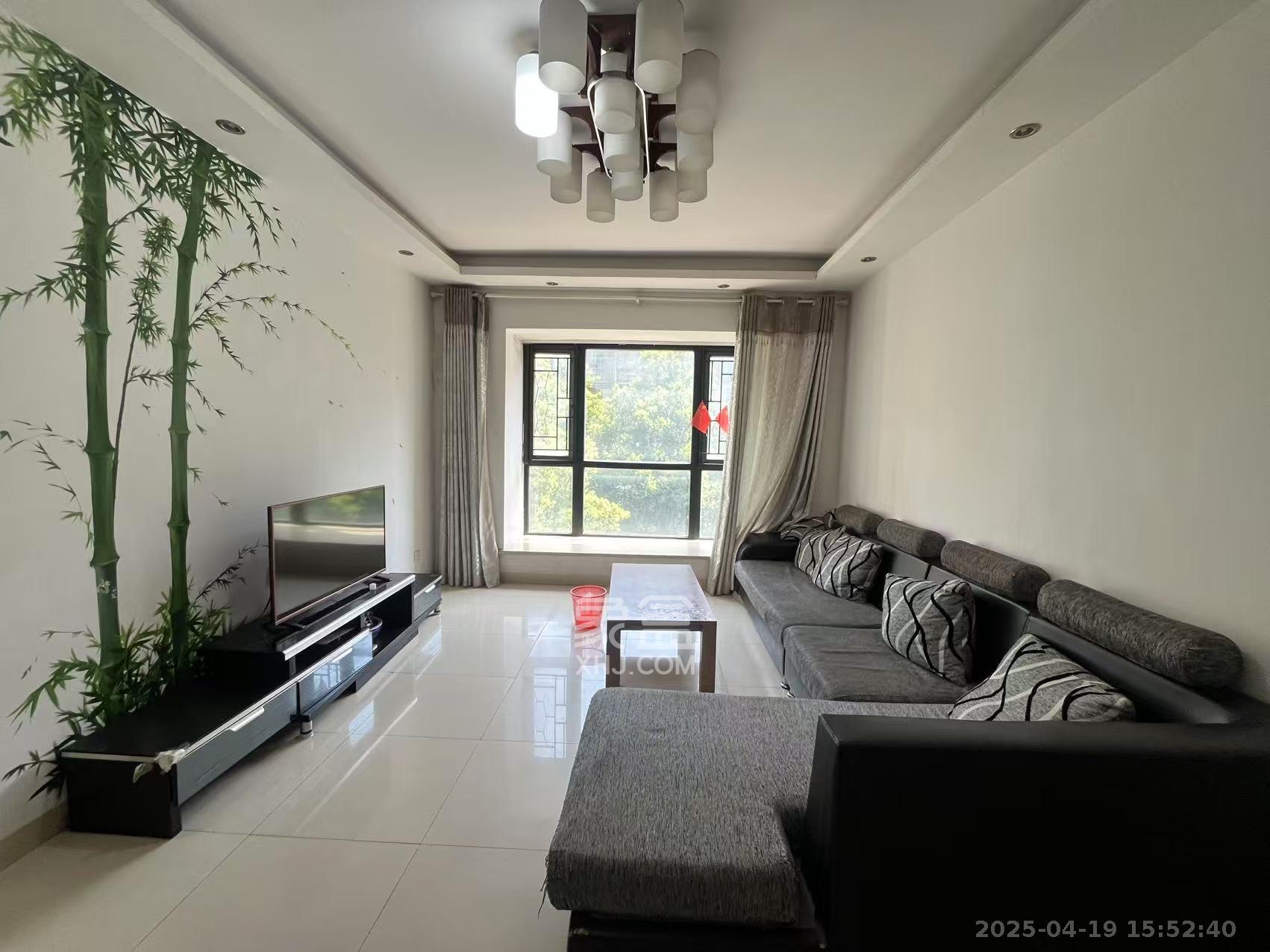 英郡年华 2室2厅1卫 1900.0元/月 英郡年华 2室2厅1卫 1900.0元/月室内图