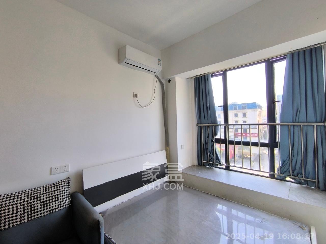 洋湖时代  1室2厅1卫    980.0元/月 洋湖时代  1室2厅1卫    980.0元/月室内图