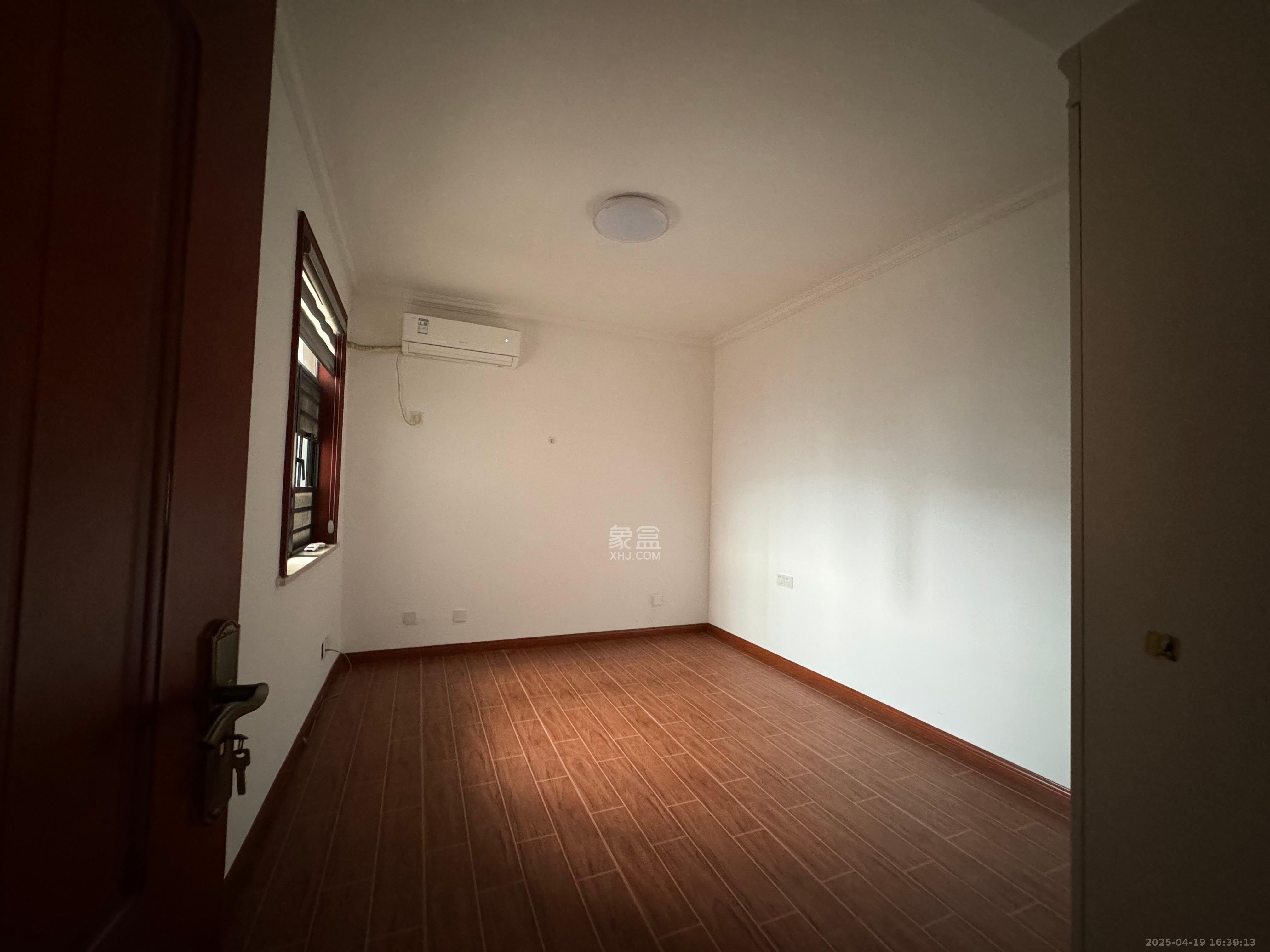 中隆国际御玺 4室2厅3卫 6000.0元/月 中隆国际御玺 4室2厅3卫 6000.0元/月室内图