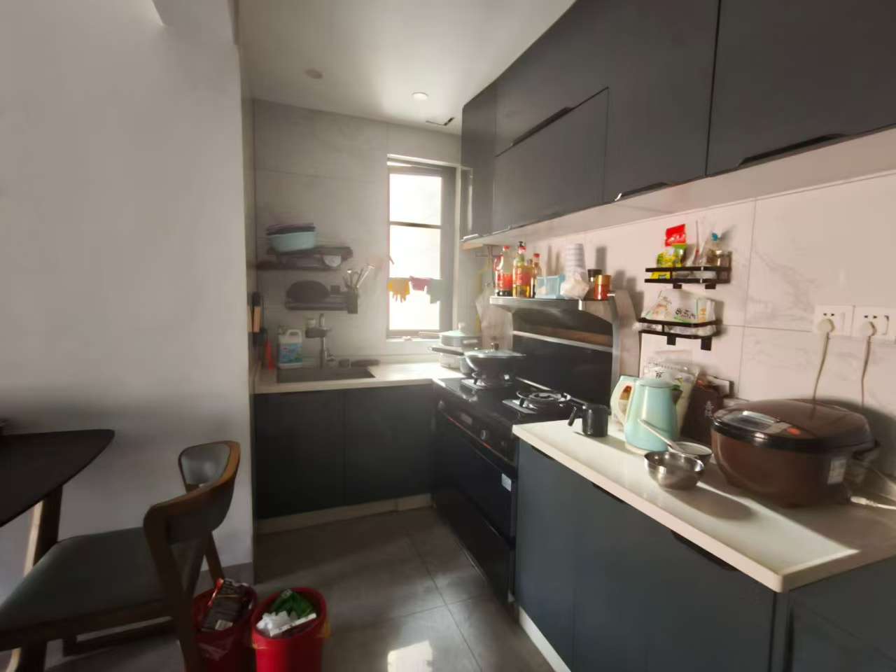 绿地海德公馆 3室2厅1卫 170.0万 绿地海德公馆 3室2厅1卫 170.0万室内图